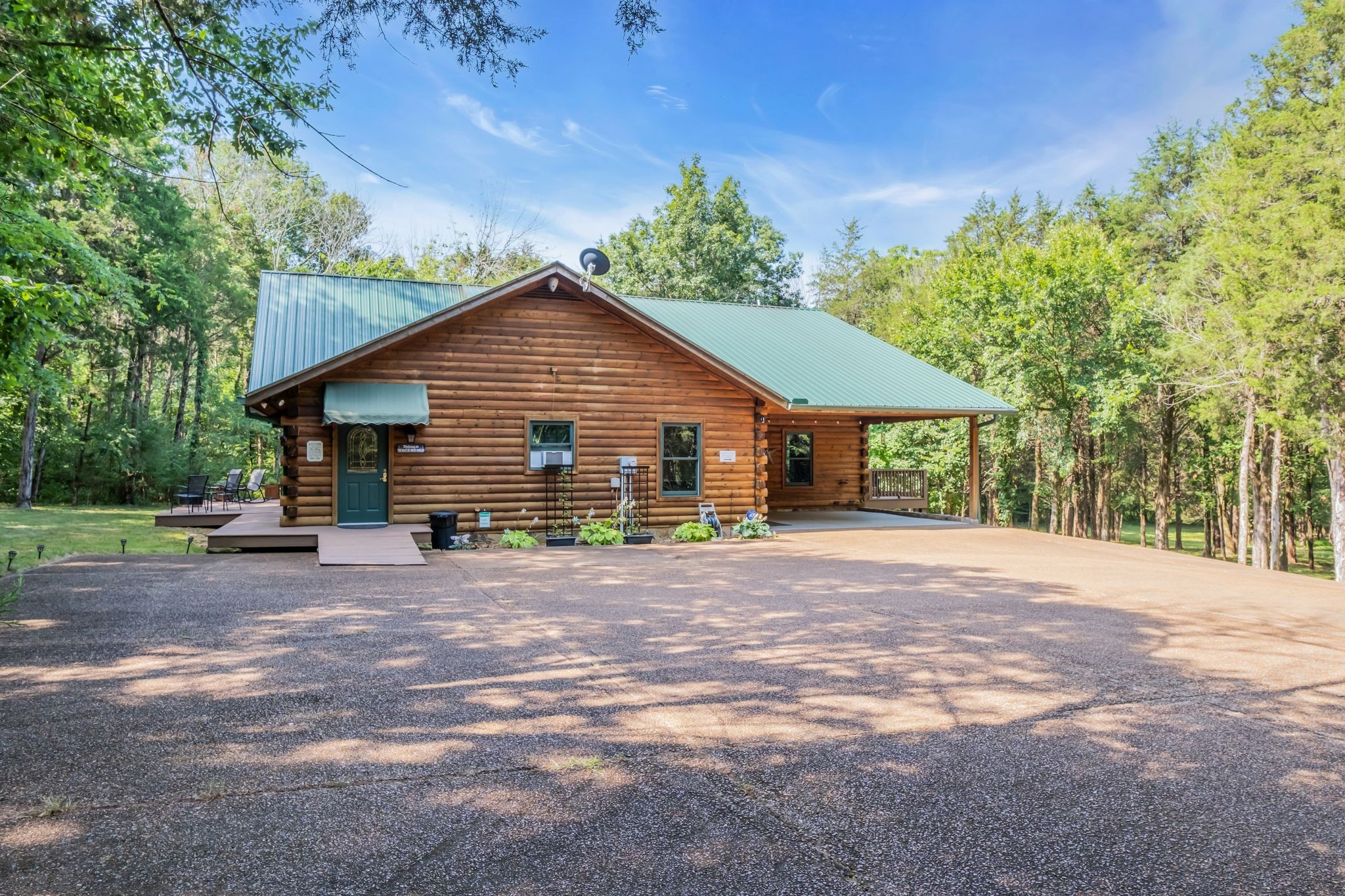 568 SW Cook Rd