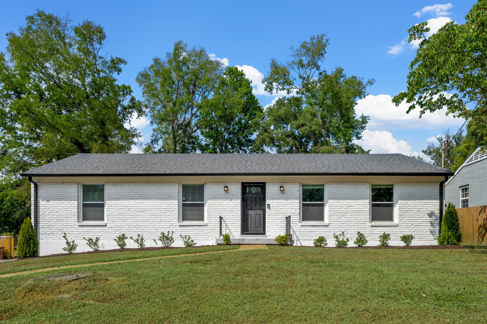 322 Lynn Dr
