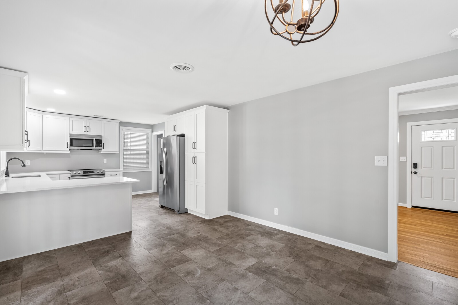 322 Lynn Dr
