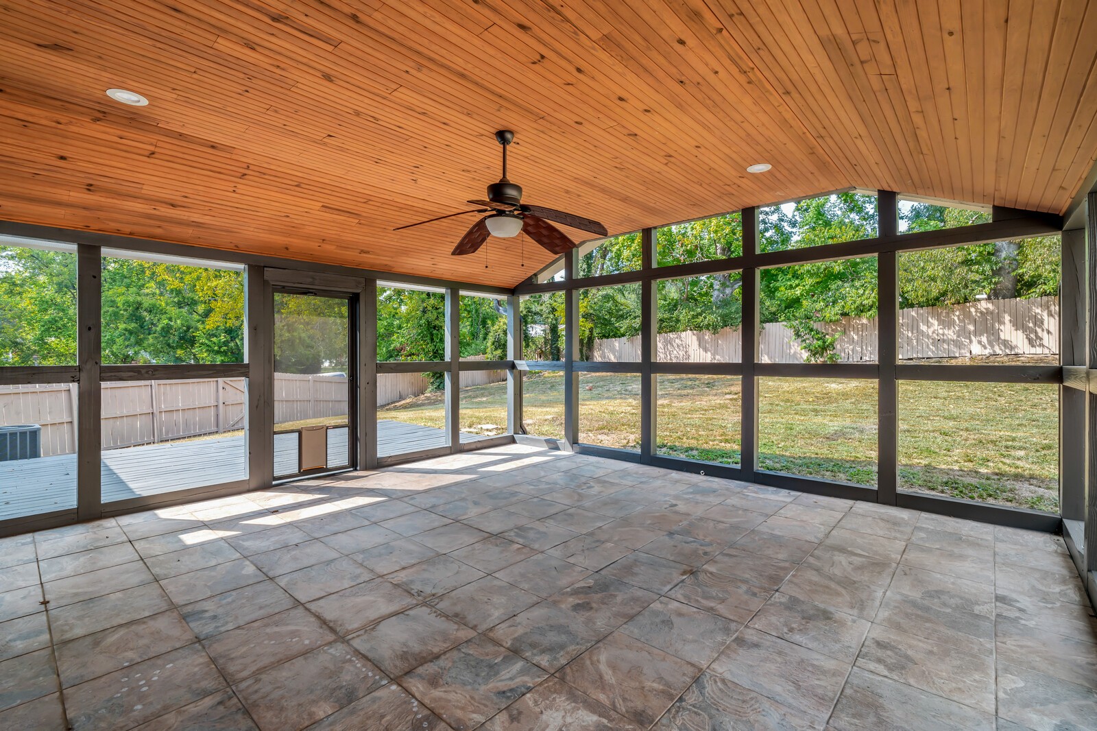 322 Lynn Dr