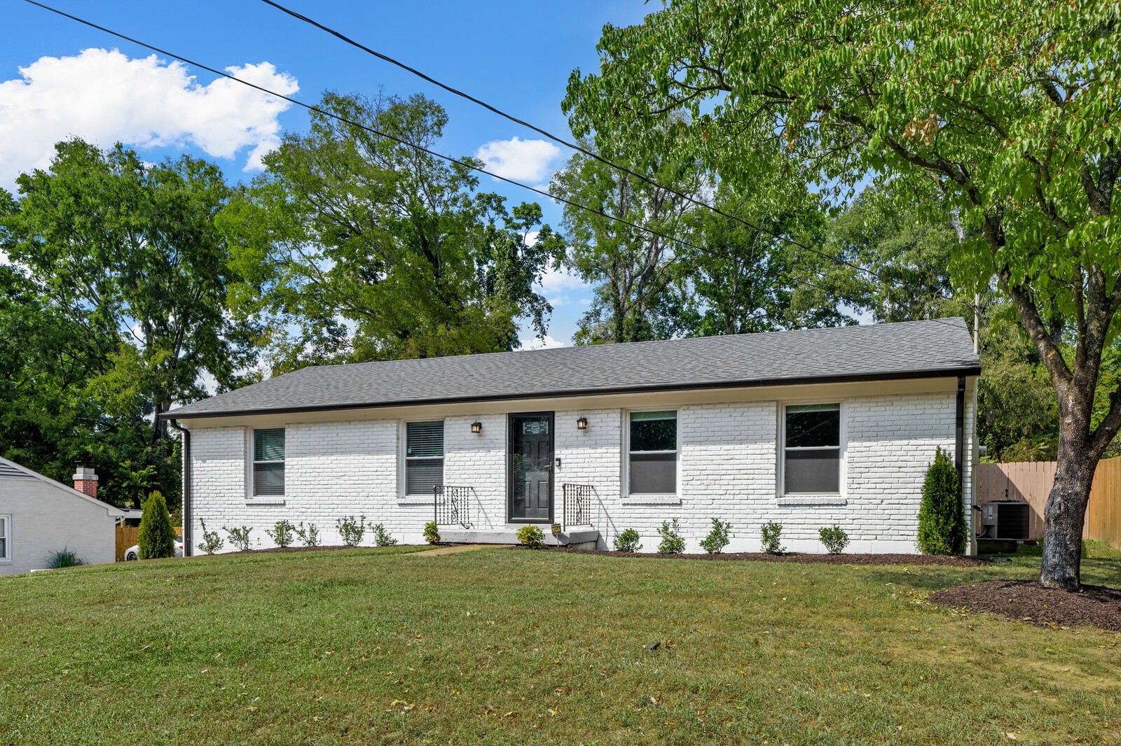 322 Lynn Dr