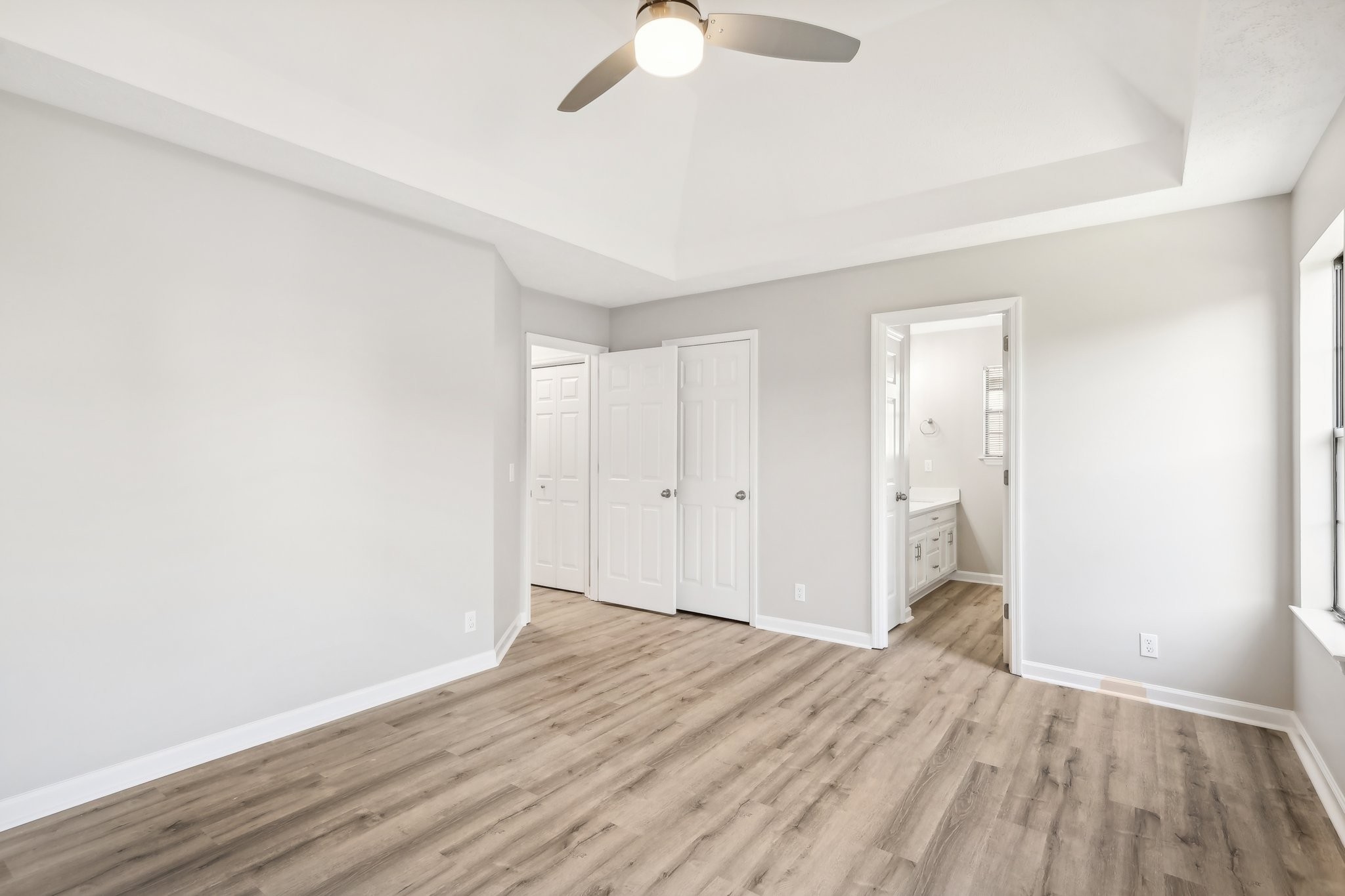 1205 Crestfield Dr