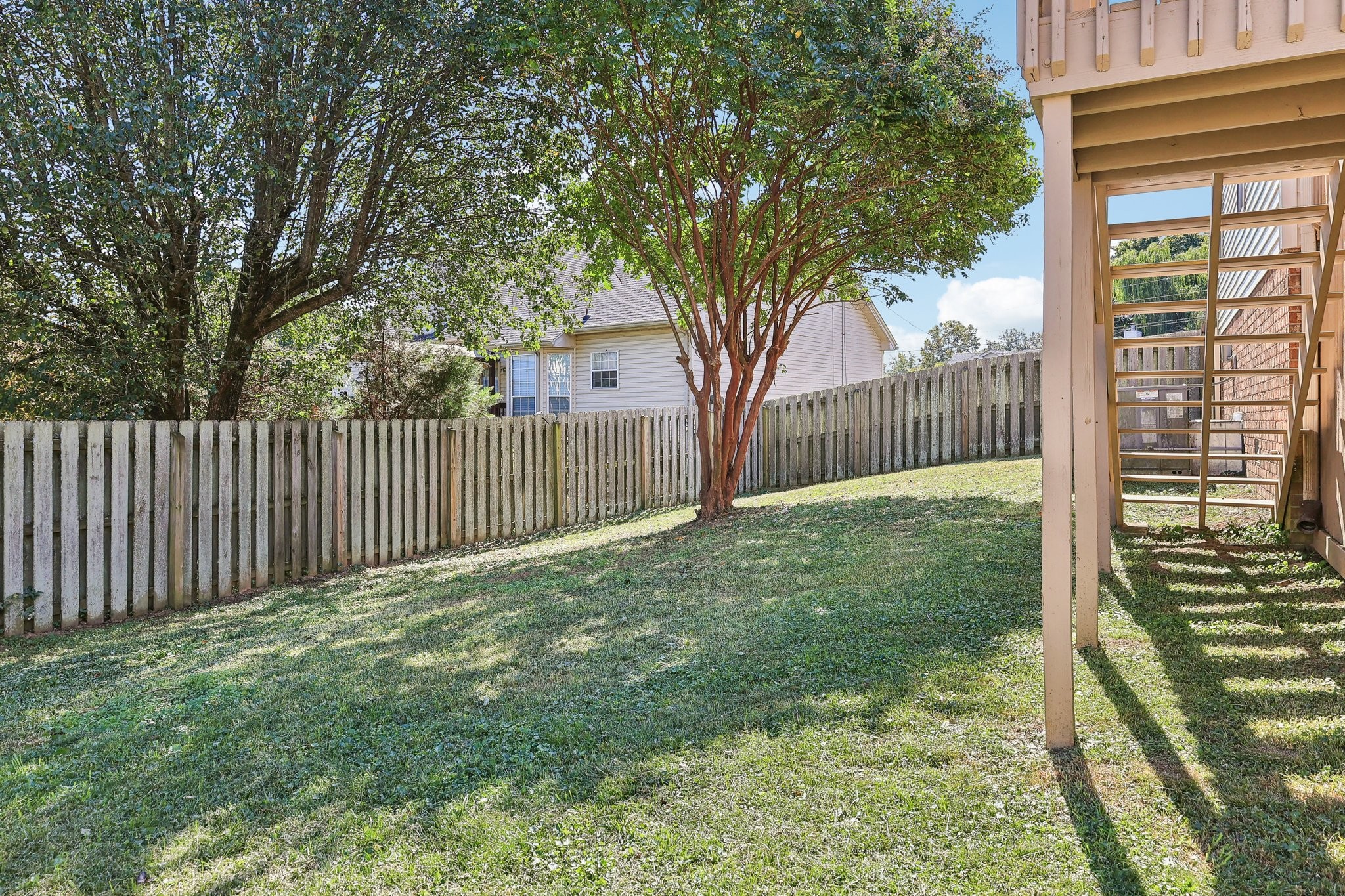 1205 Crestfield Dr