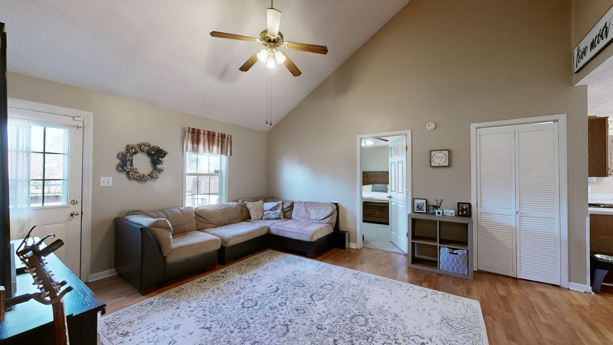 3929 Hearthstone Dr