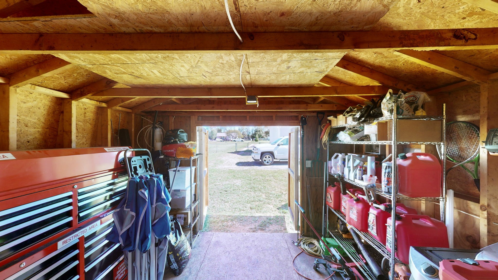 3929 Hearthstone Dr