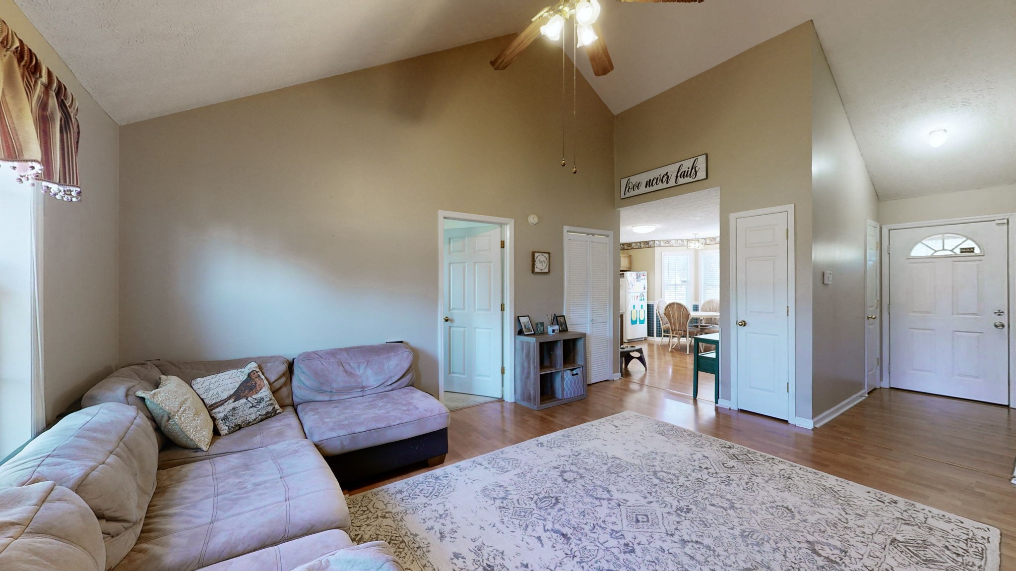 3929 Hearthstone Dr
