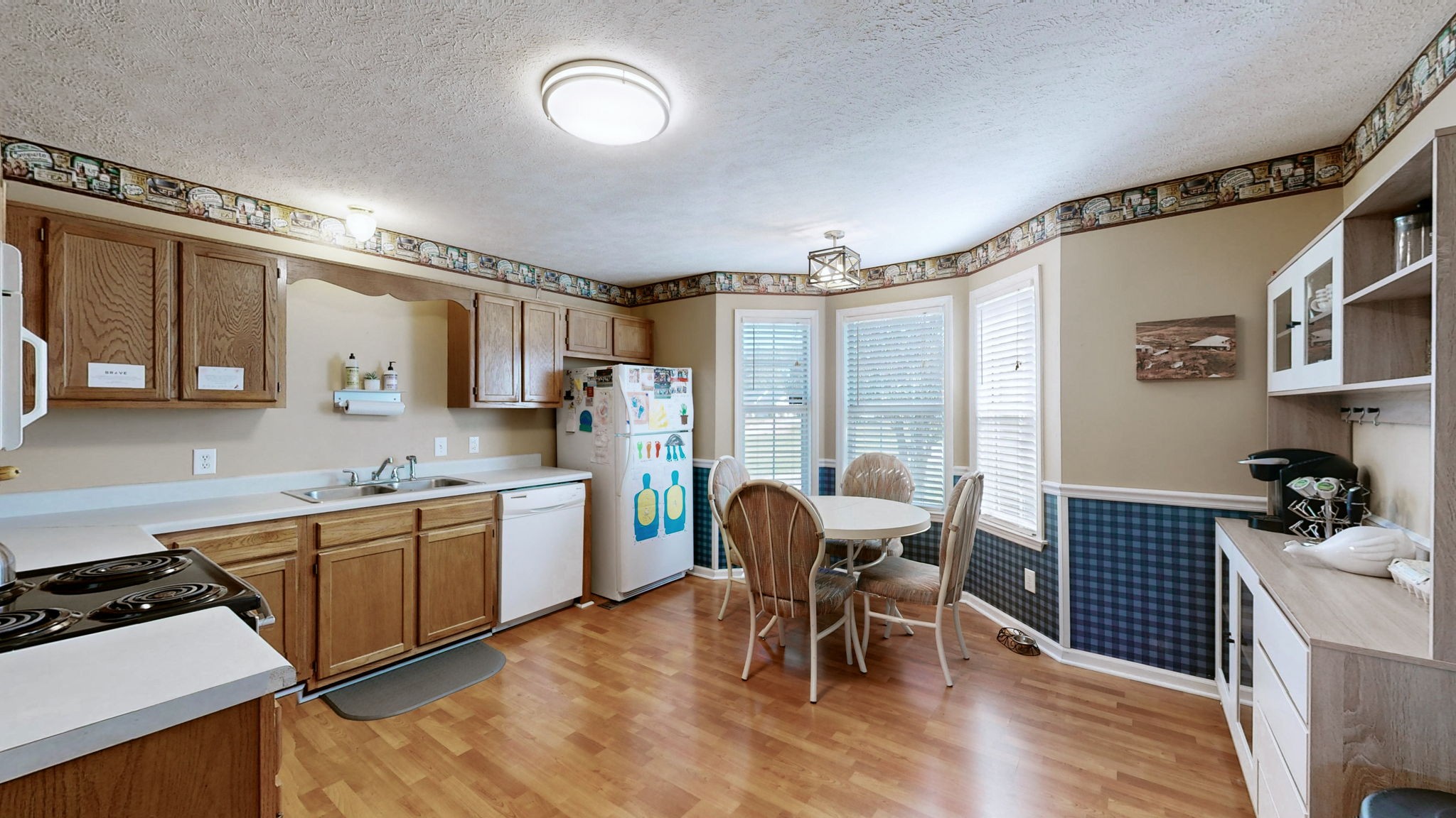 3929 Hearthstone Dr