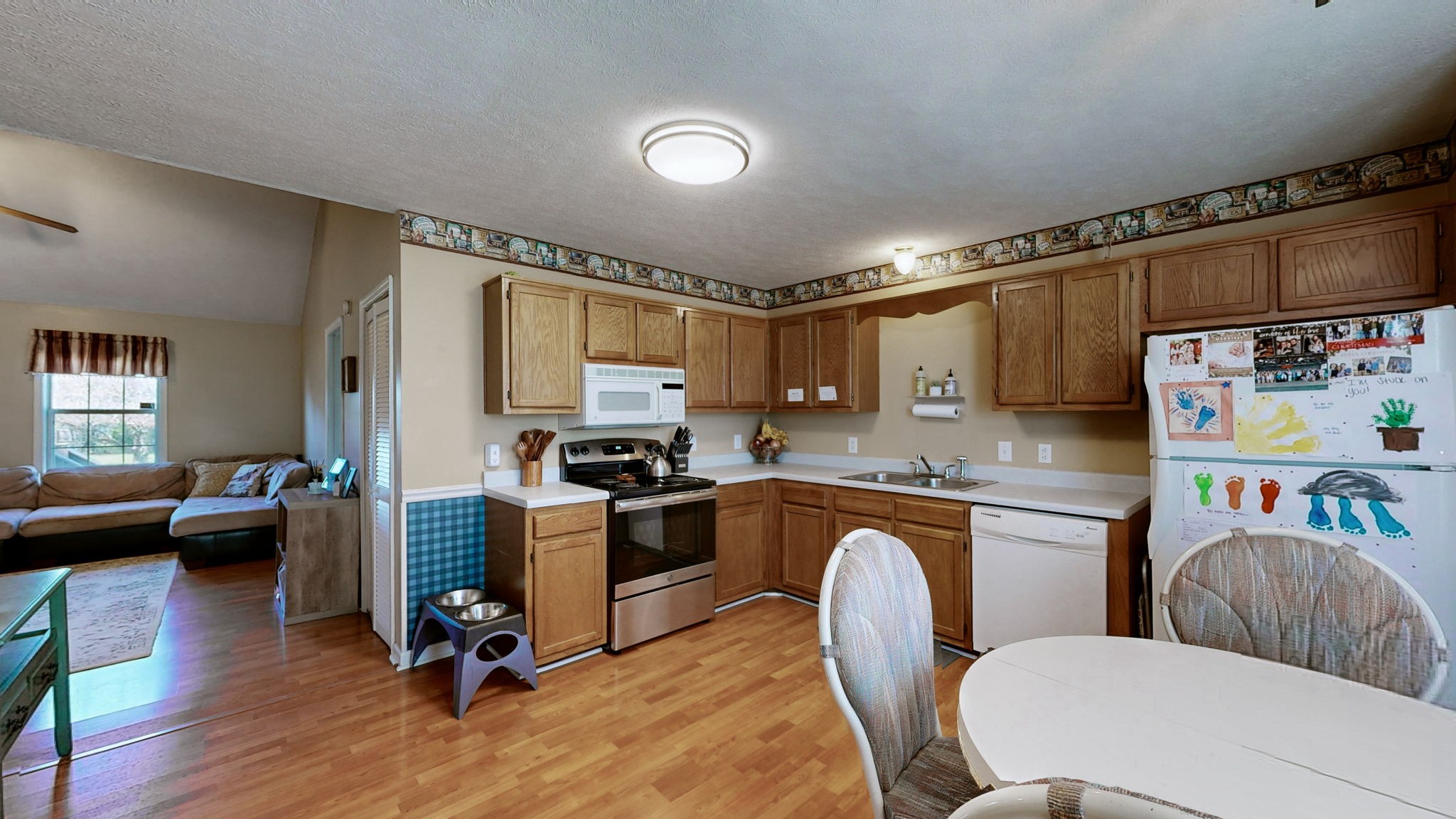 3929 Hearthstone Dr
