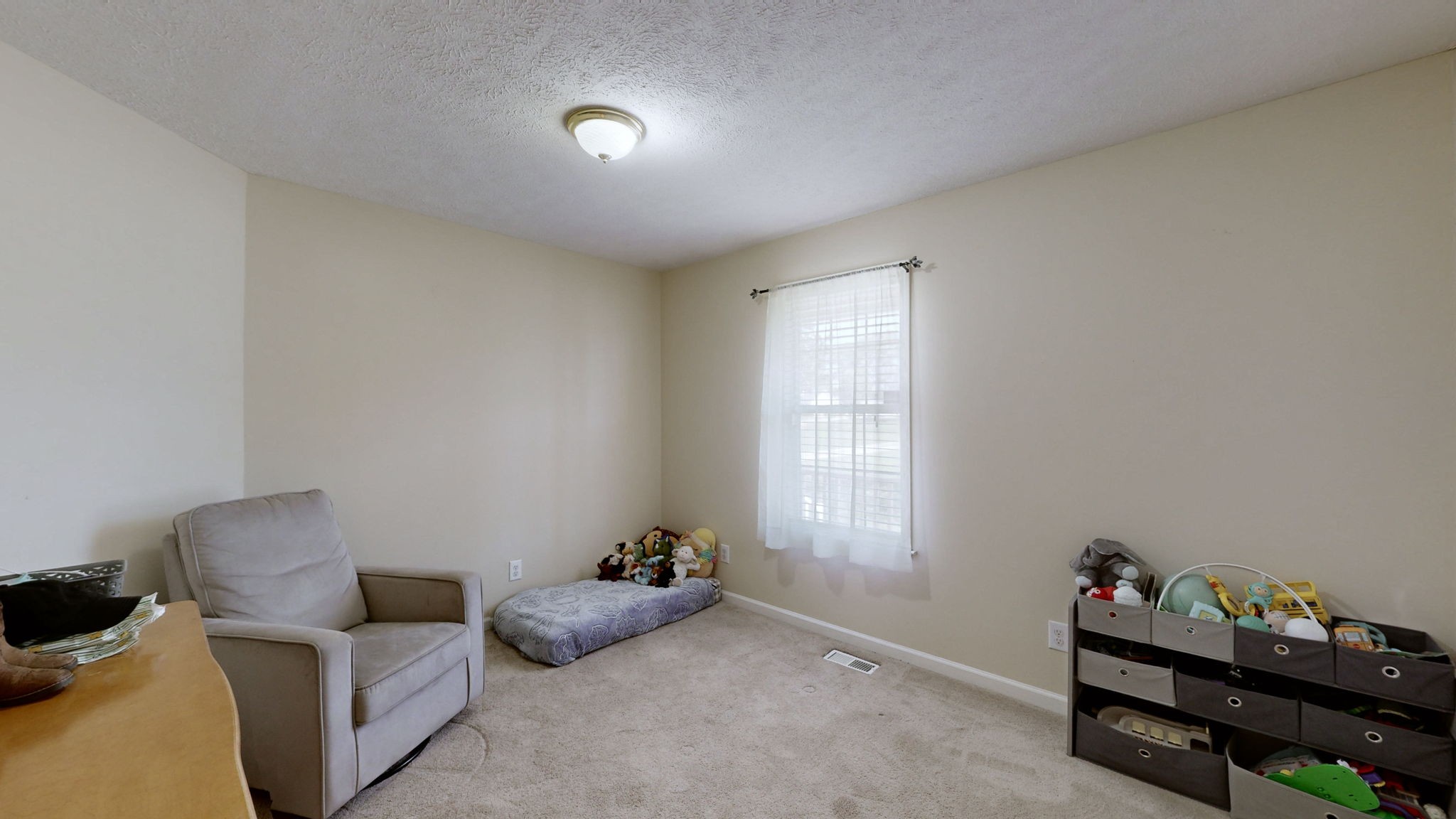 3929 Hearthstone Dr