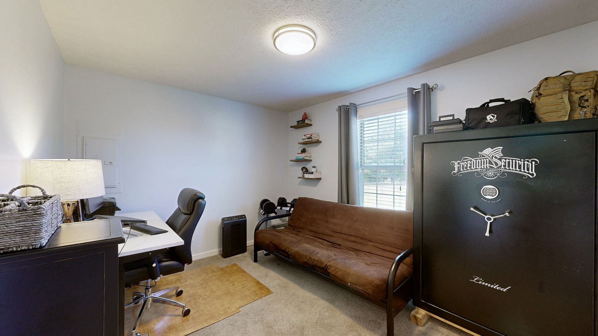 3929 Hearthstone Dr