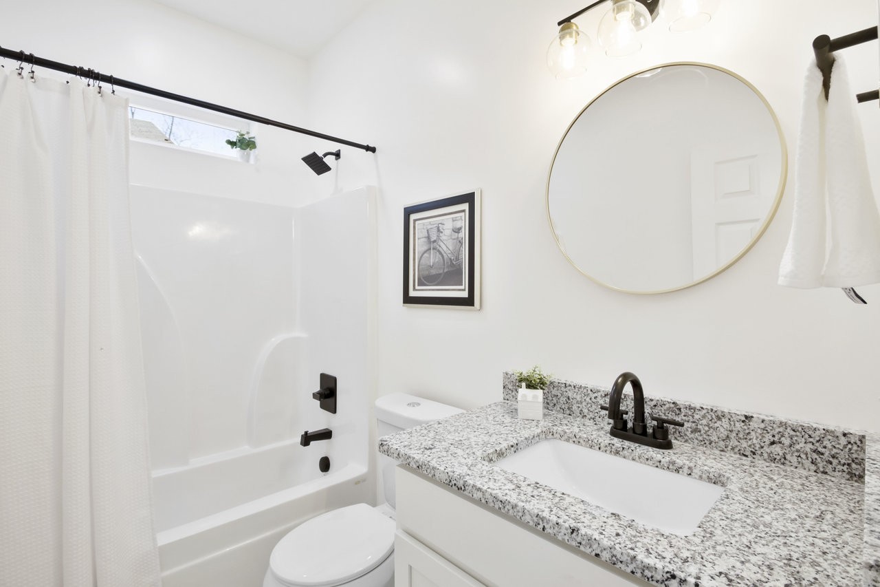 320 W 14th St