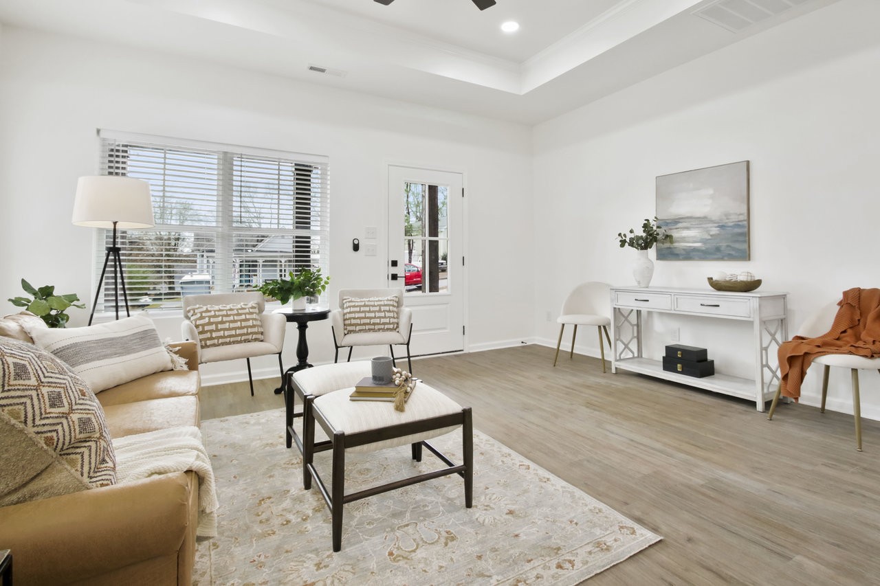 320 W 14th St