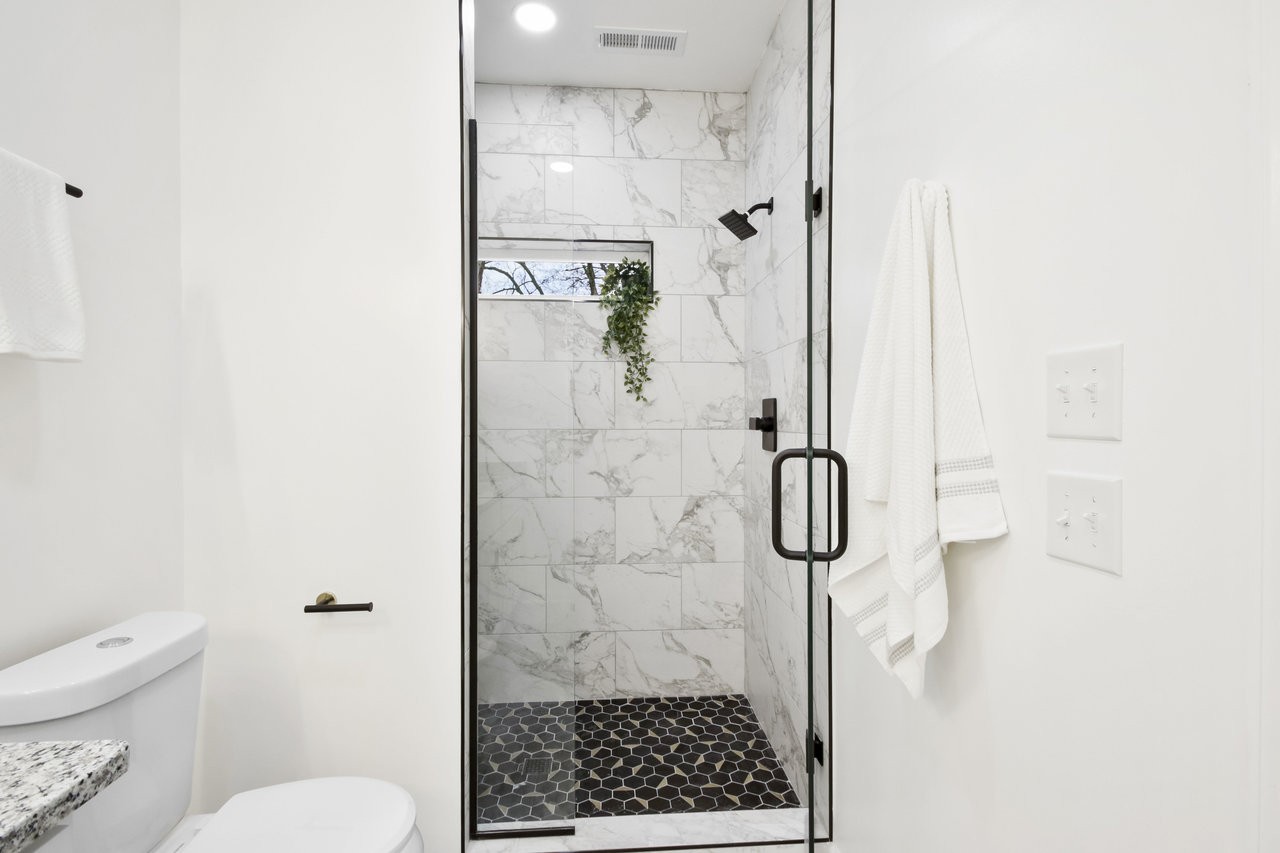 320 W 14th St