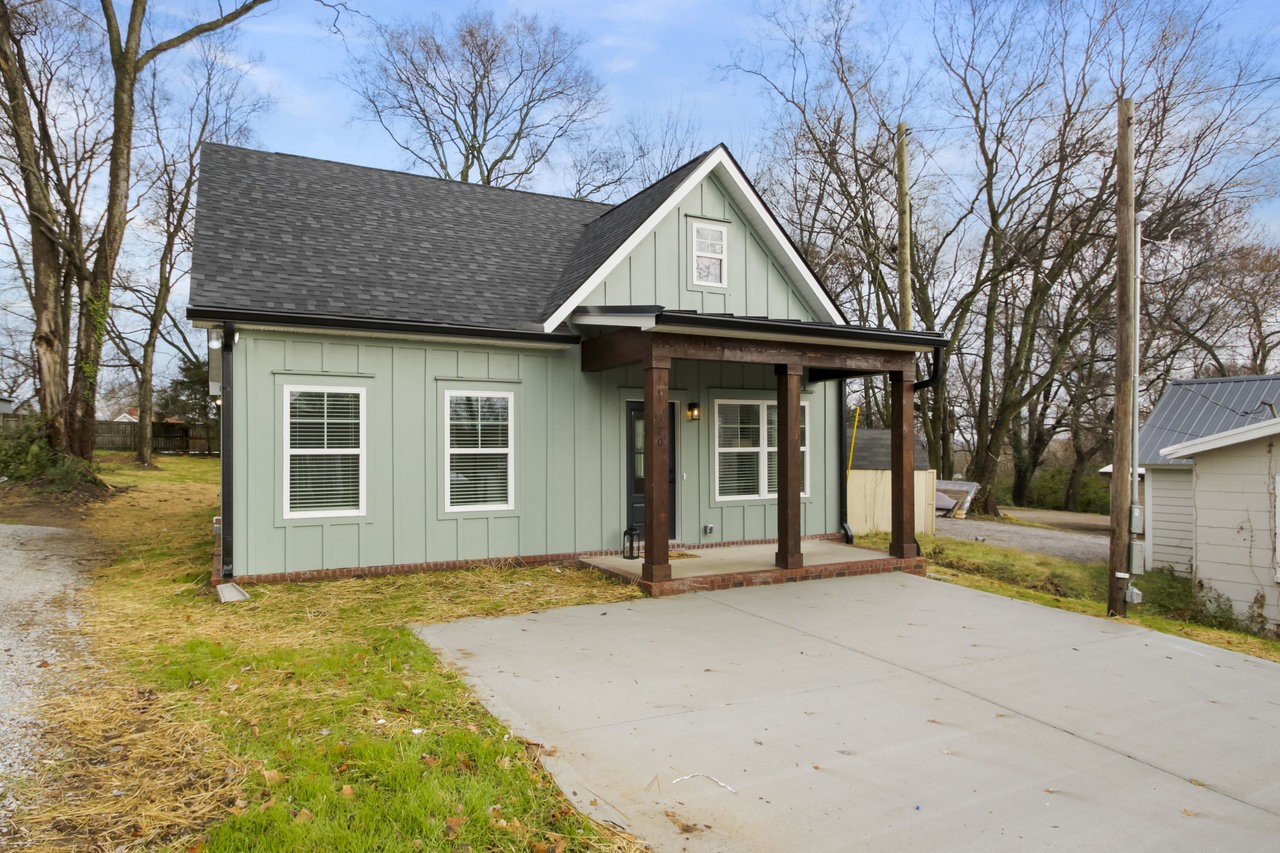 320 W 14th St