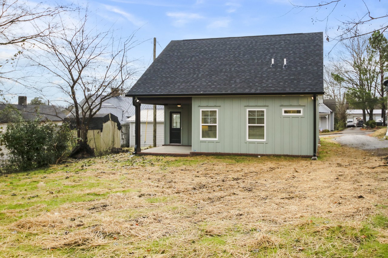 320 W 14th St