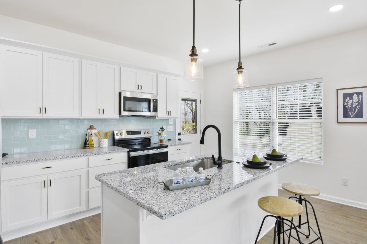 320 W 14th St