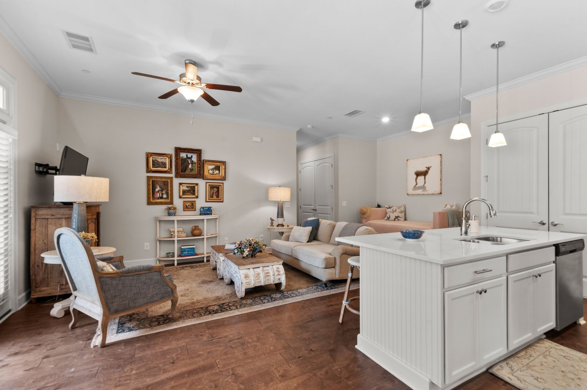 201 Swain Cir Unit: 103