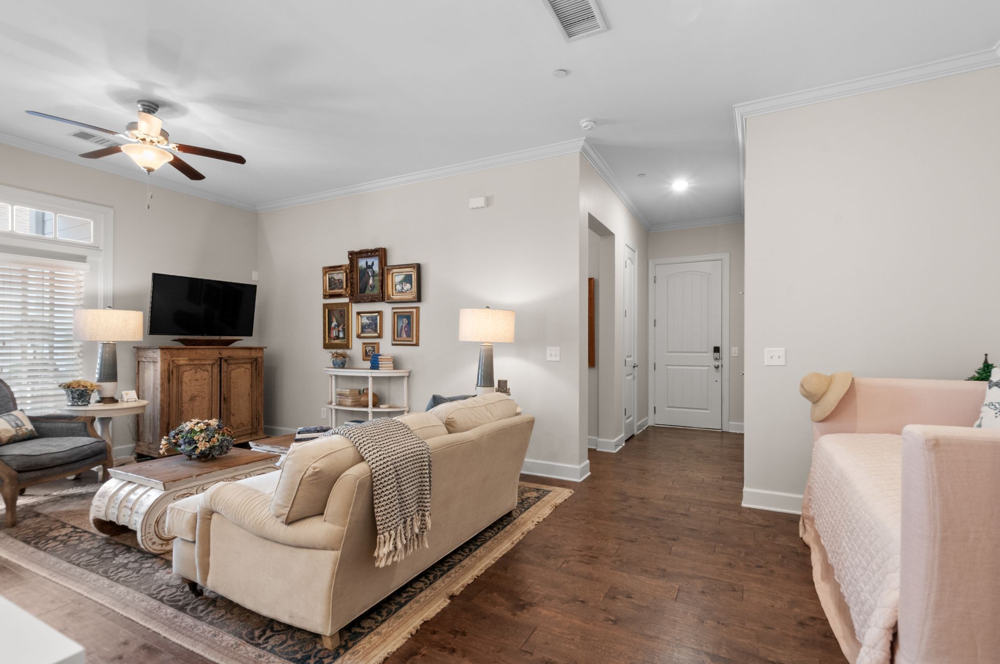 201 Swain Cir Unit: 103