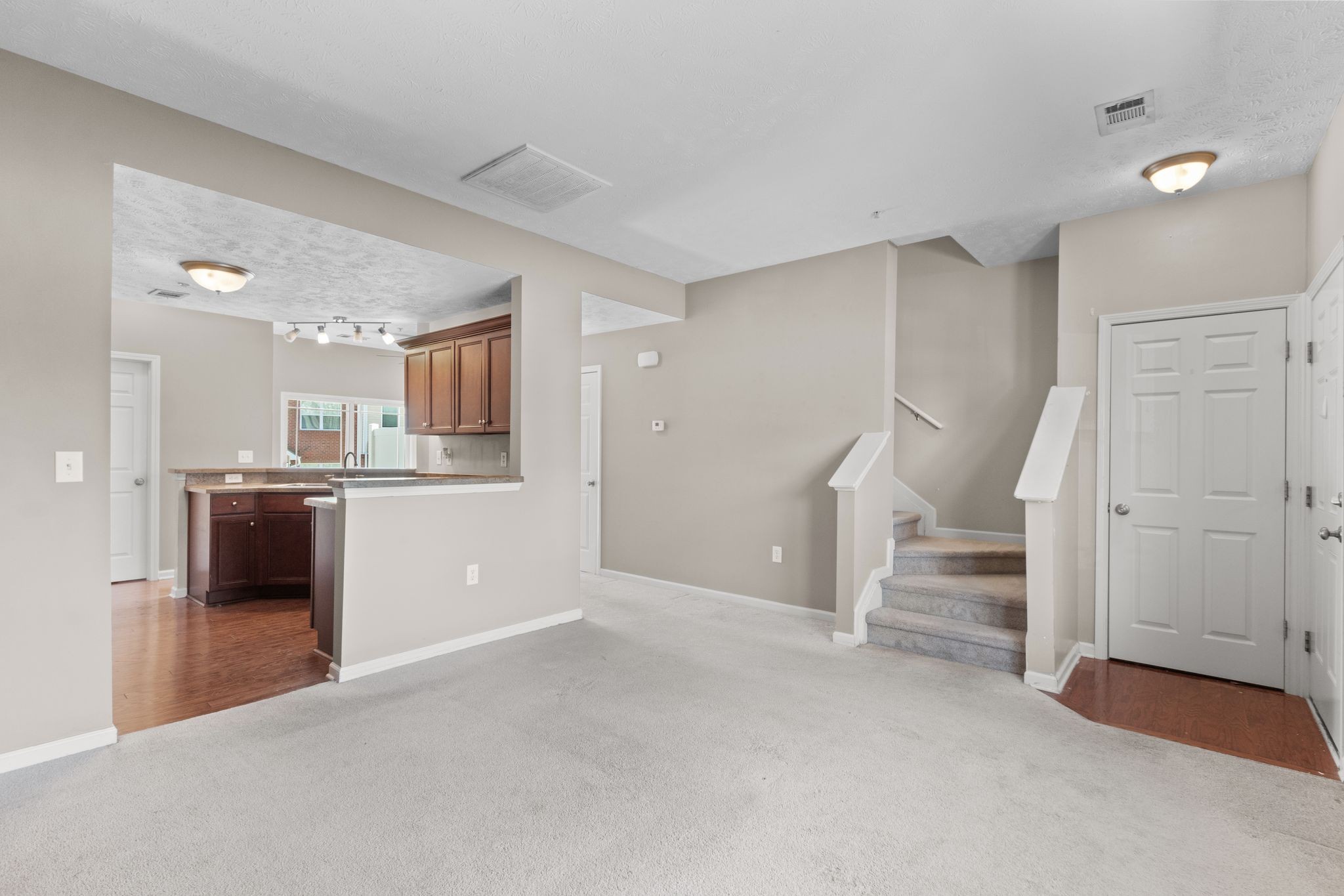 1027 Somerset Springs Dr