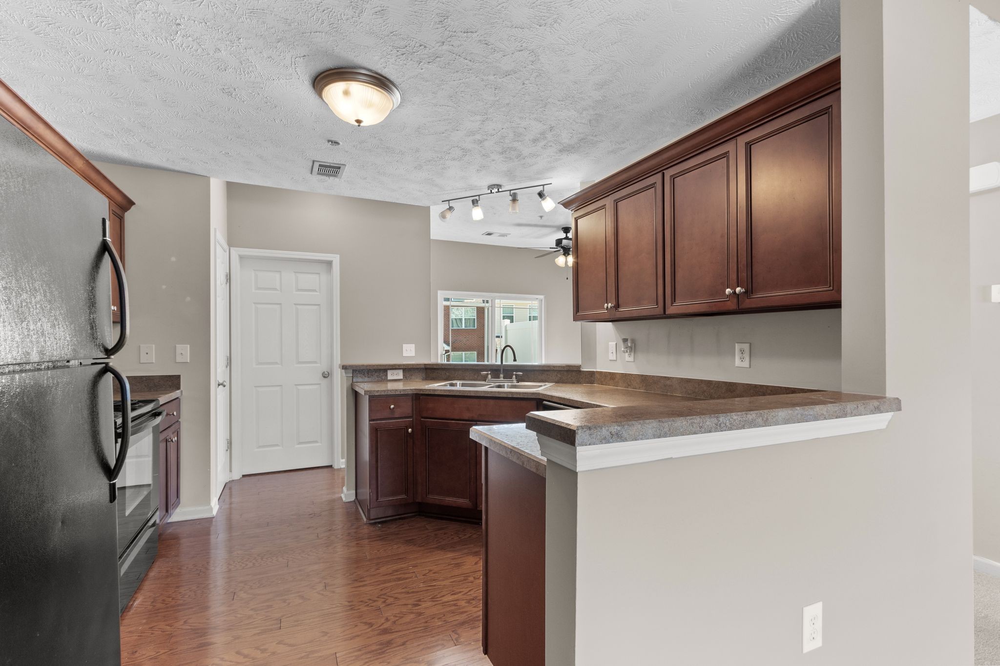 1027 Somerset Springs Dr