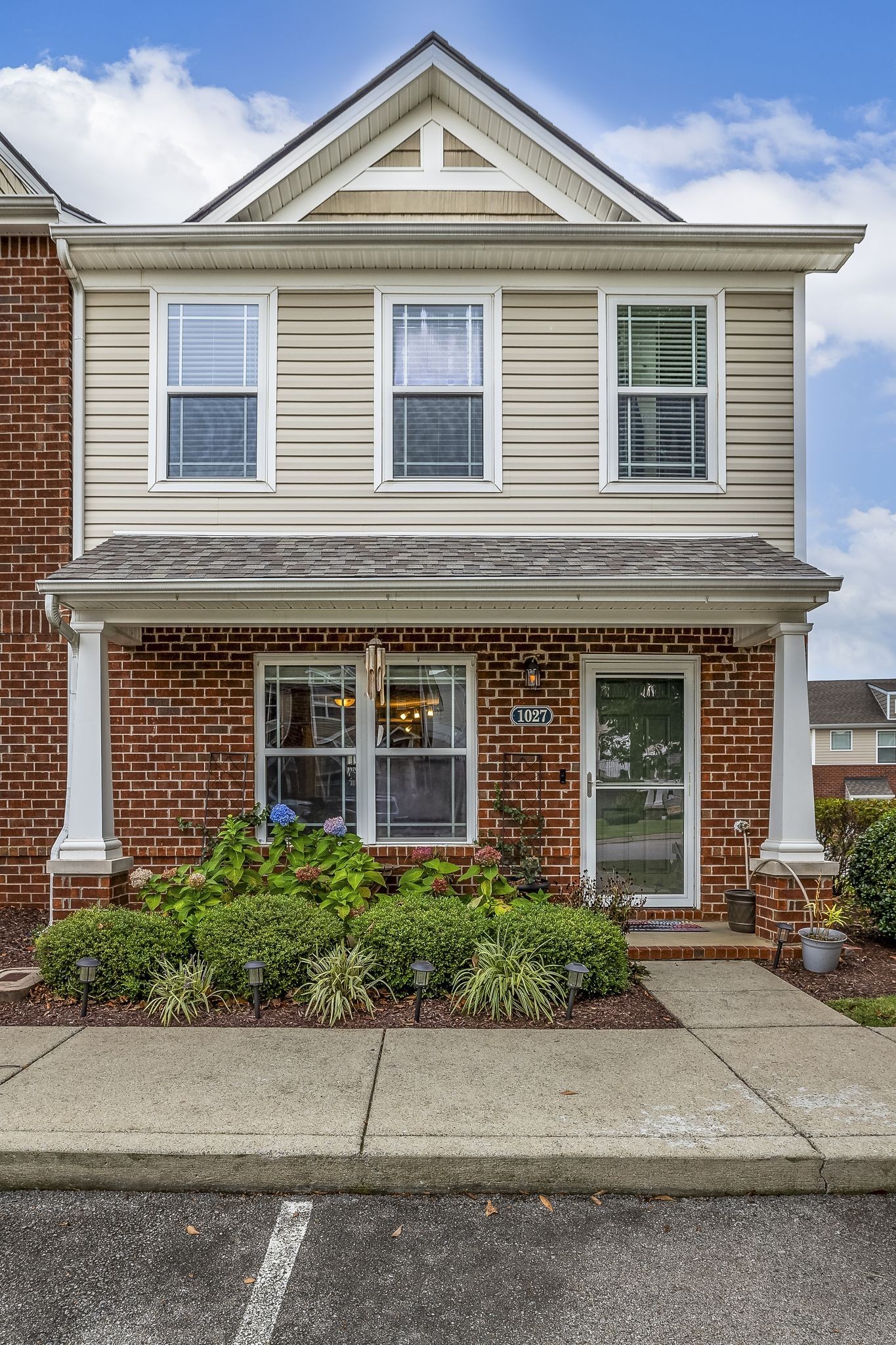 1027 Somerset Springs Dr