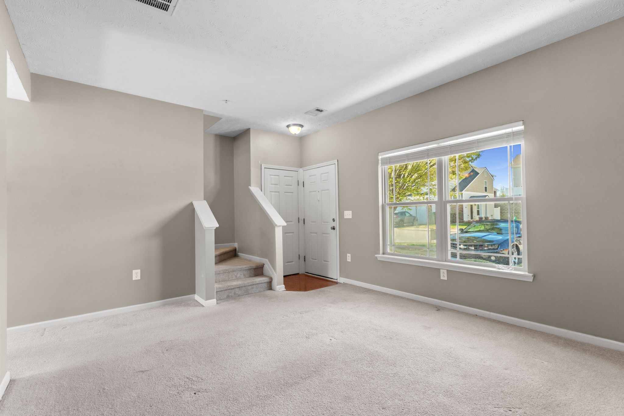 1027 Somerset Springs Dr