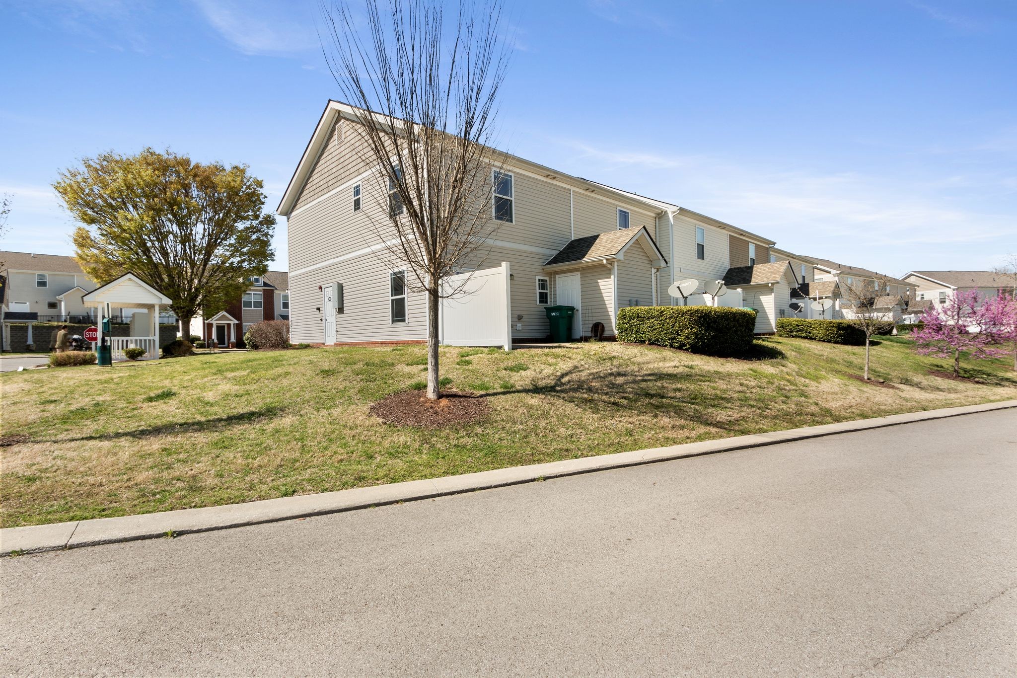 1027 Somerset Springs Dr