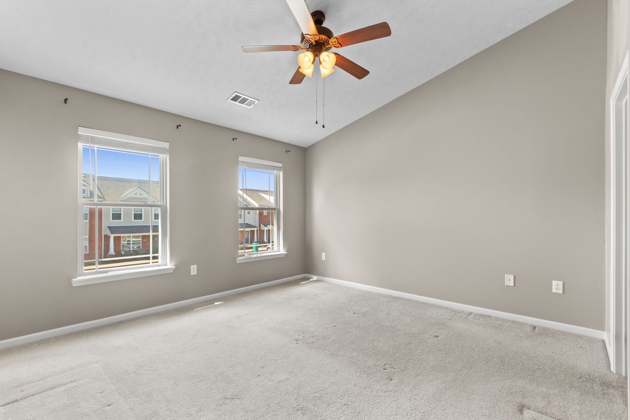 1027 Somerset Springs Dr