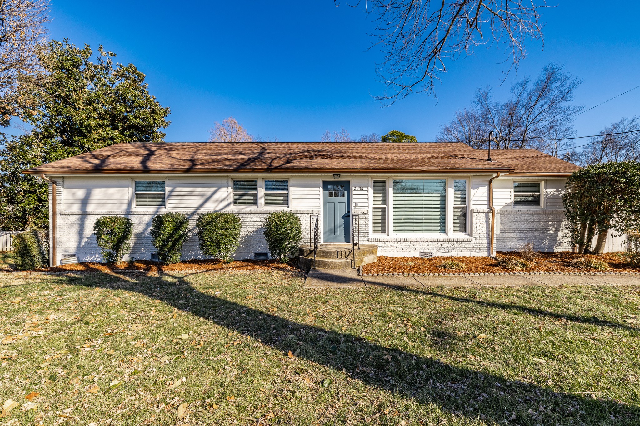 2936 Lyndale Dr