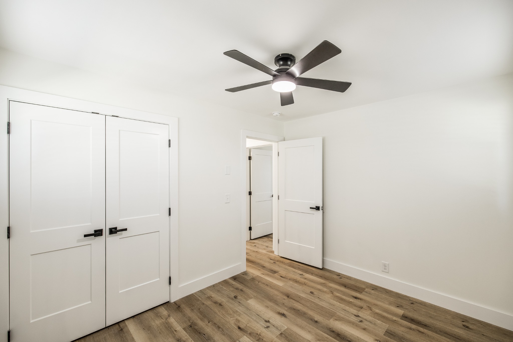 2936 Lyndale Dr