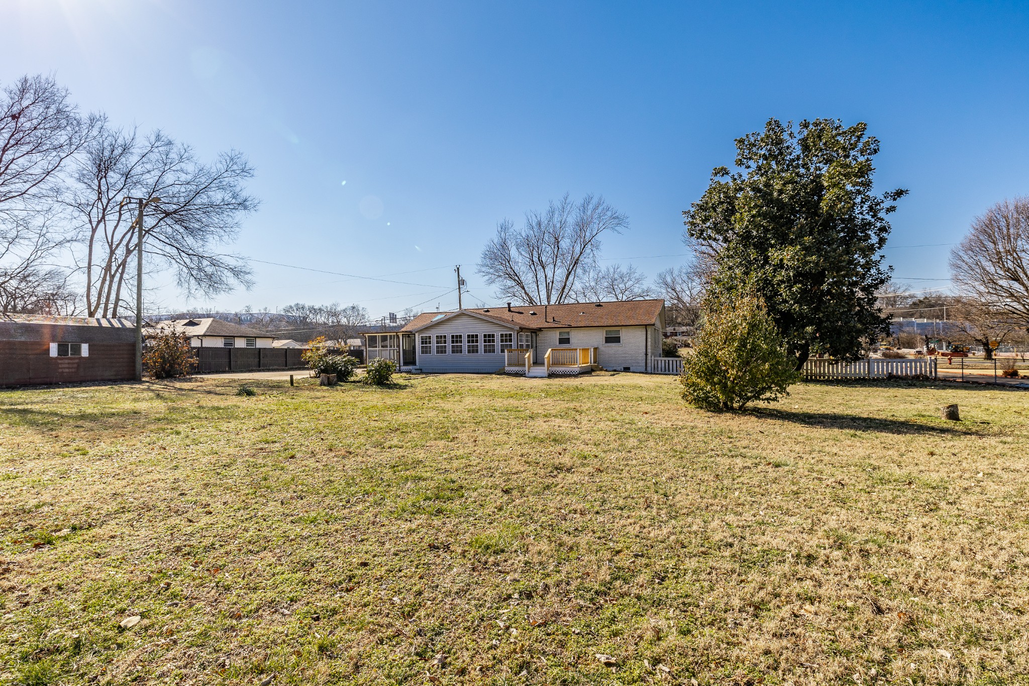 2936 Lyndale Dr