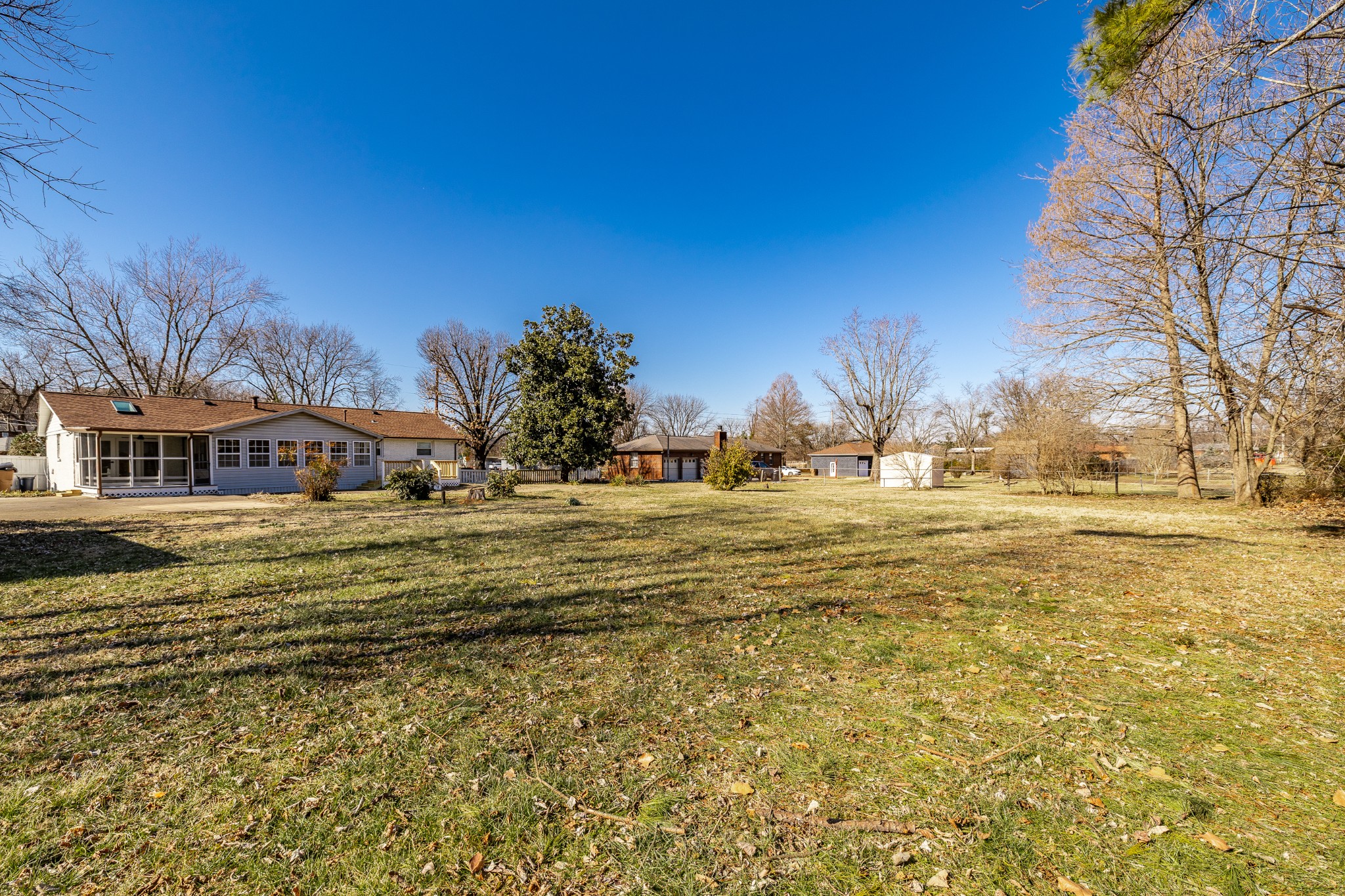 2936 Lyndale Dr