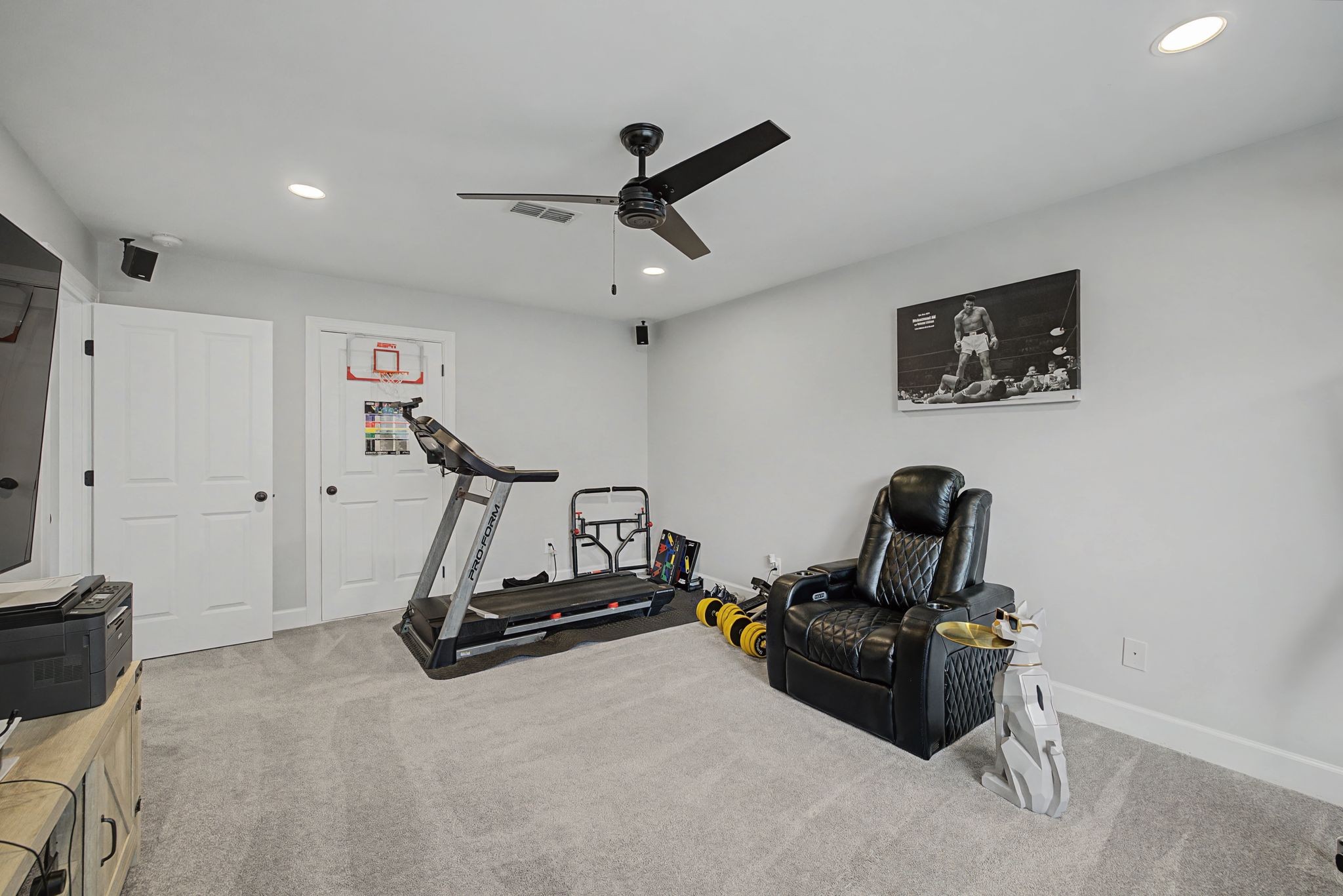 317 Whitman Ct