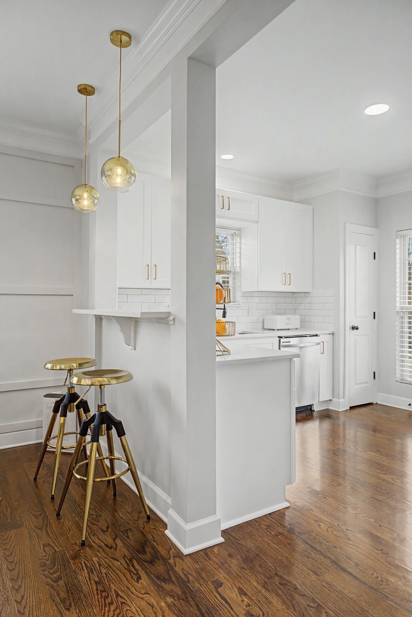 317 Whitman Ct