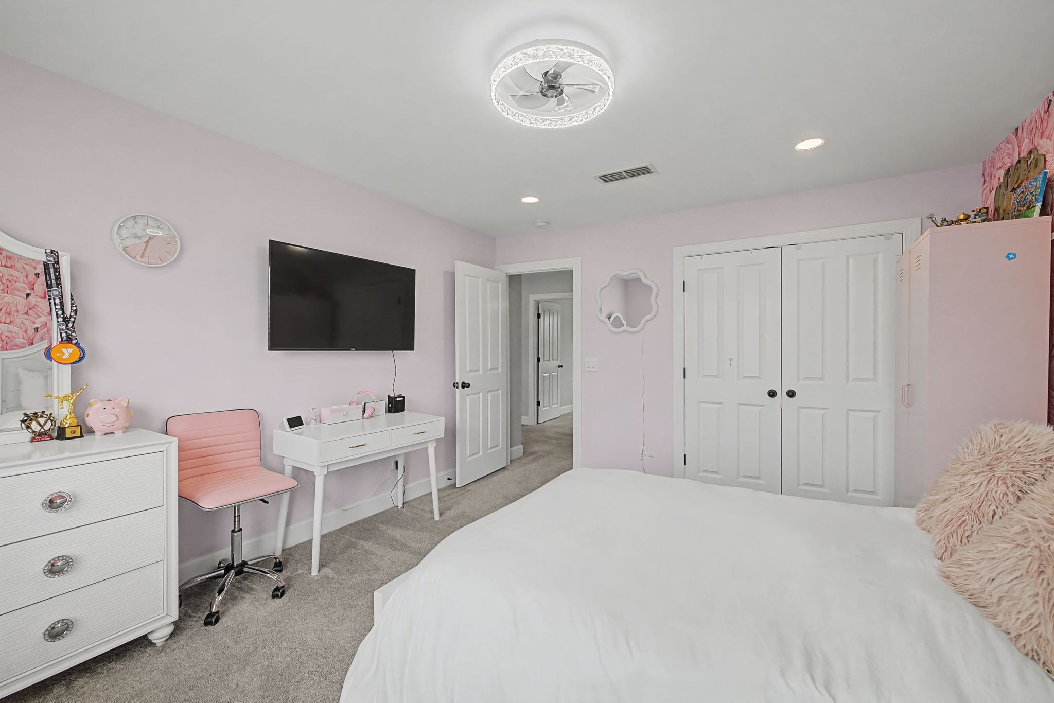 317 Whitman Ct