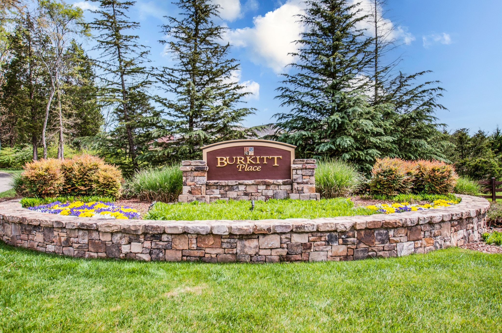 317 Whitman Ct
