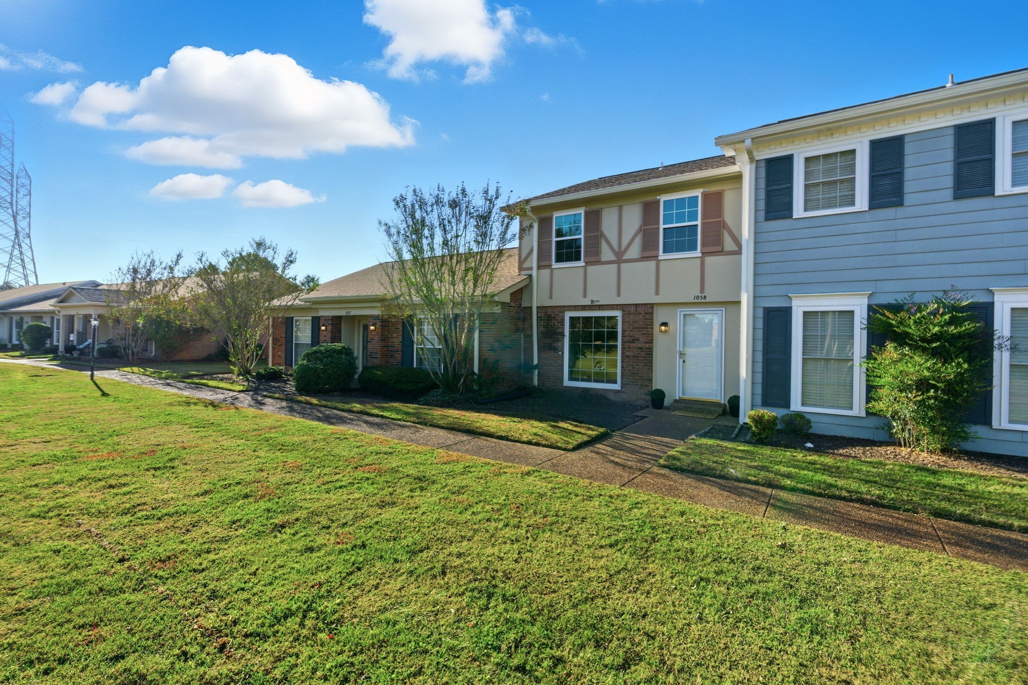 1058 Todd Preis Dr
