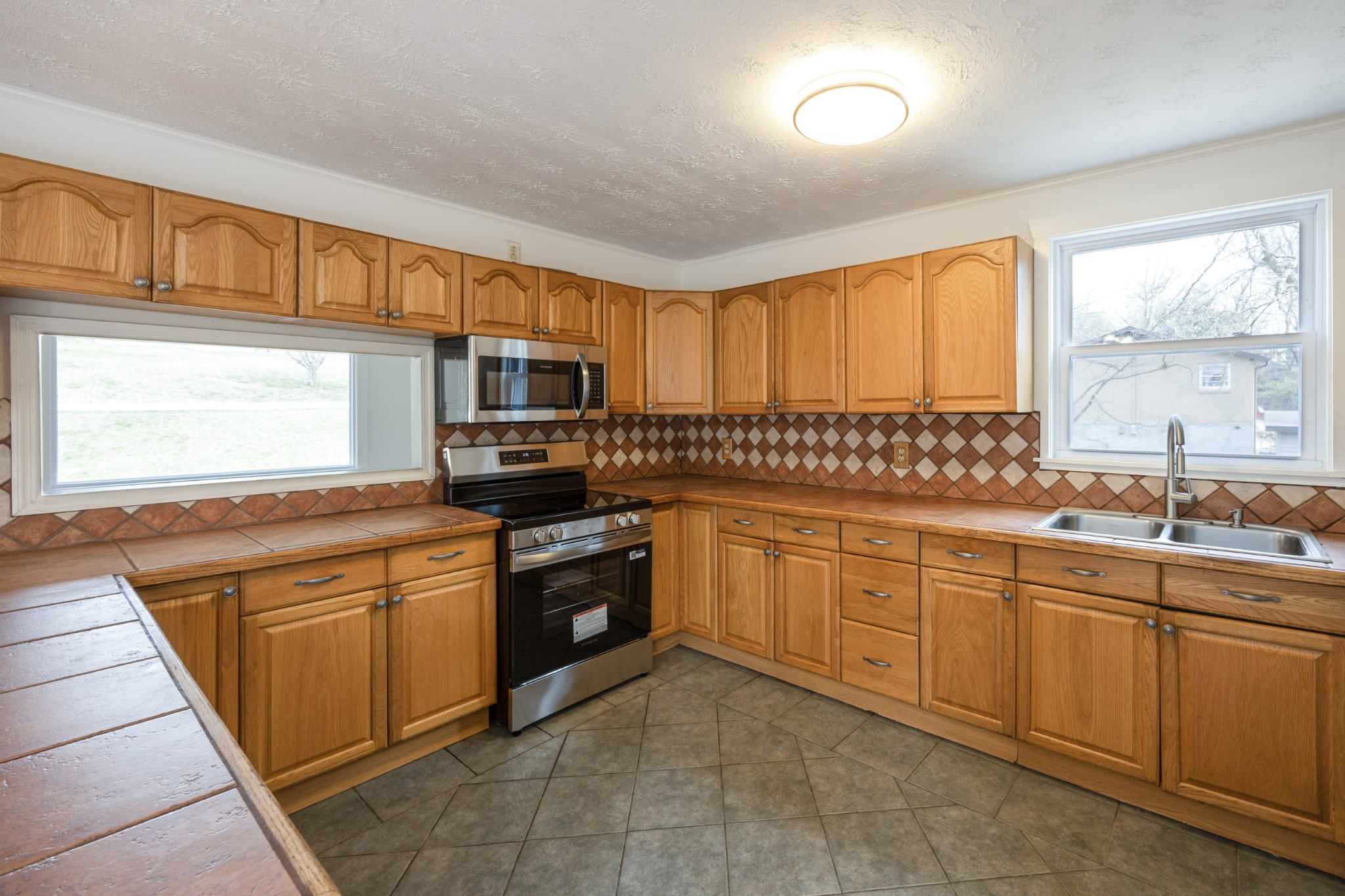 75 Dallas Dr