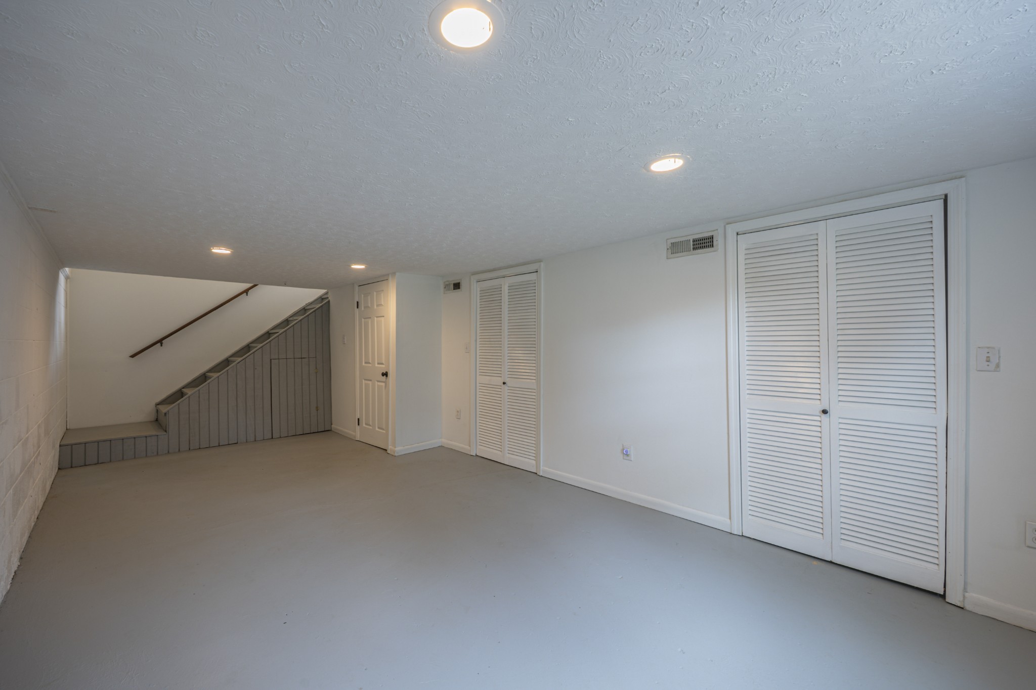 75 Dallas Dr
