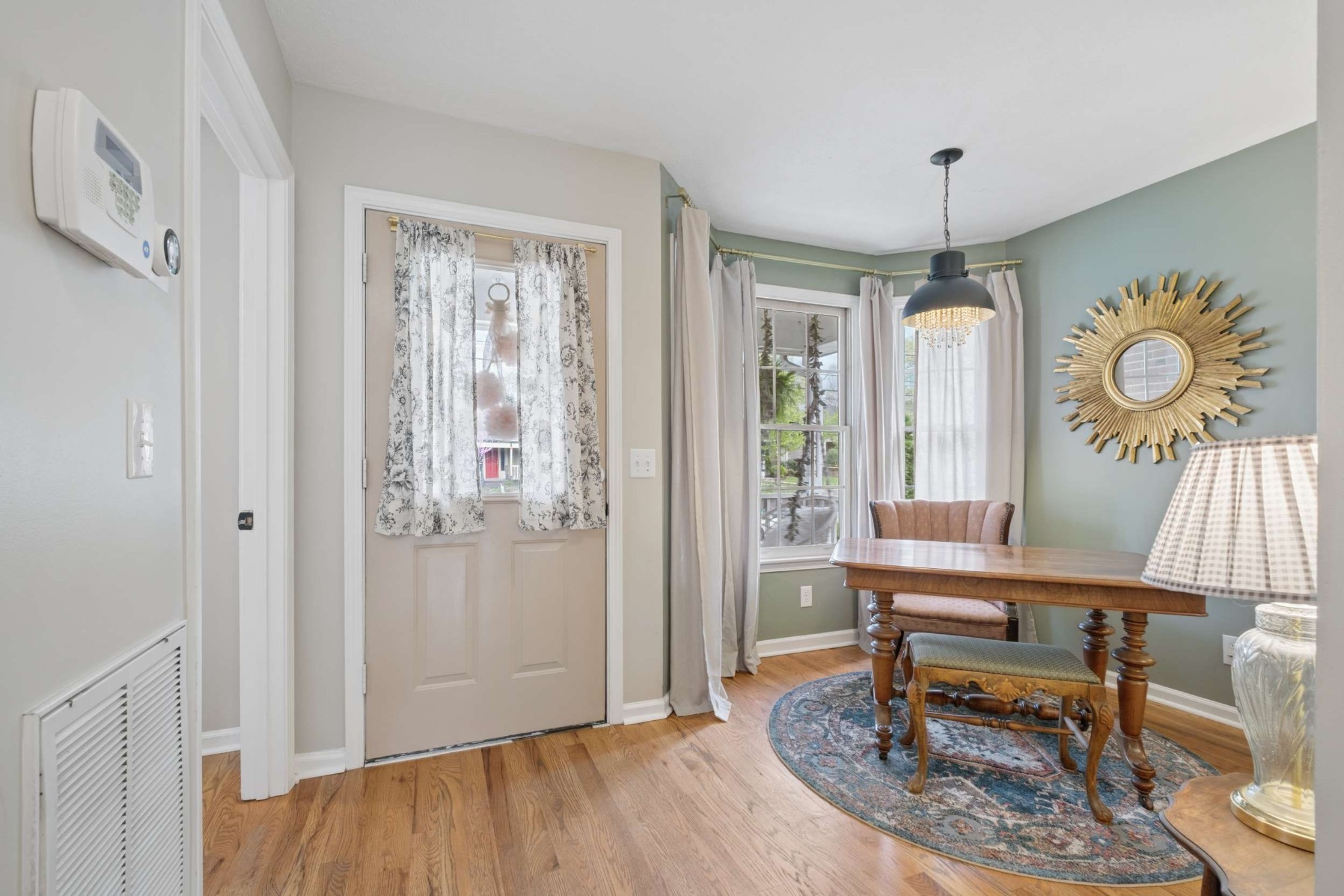 1000 11th Ave, N