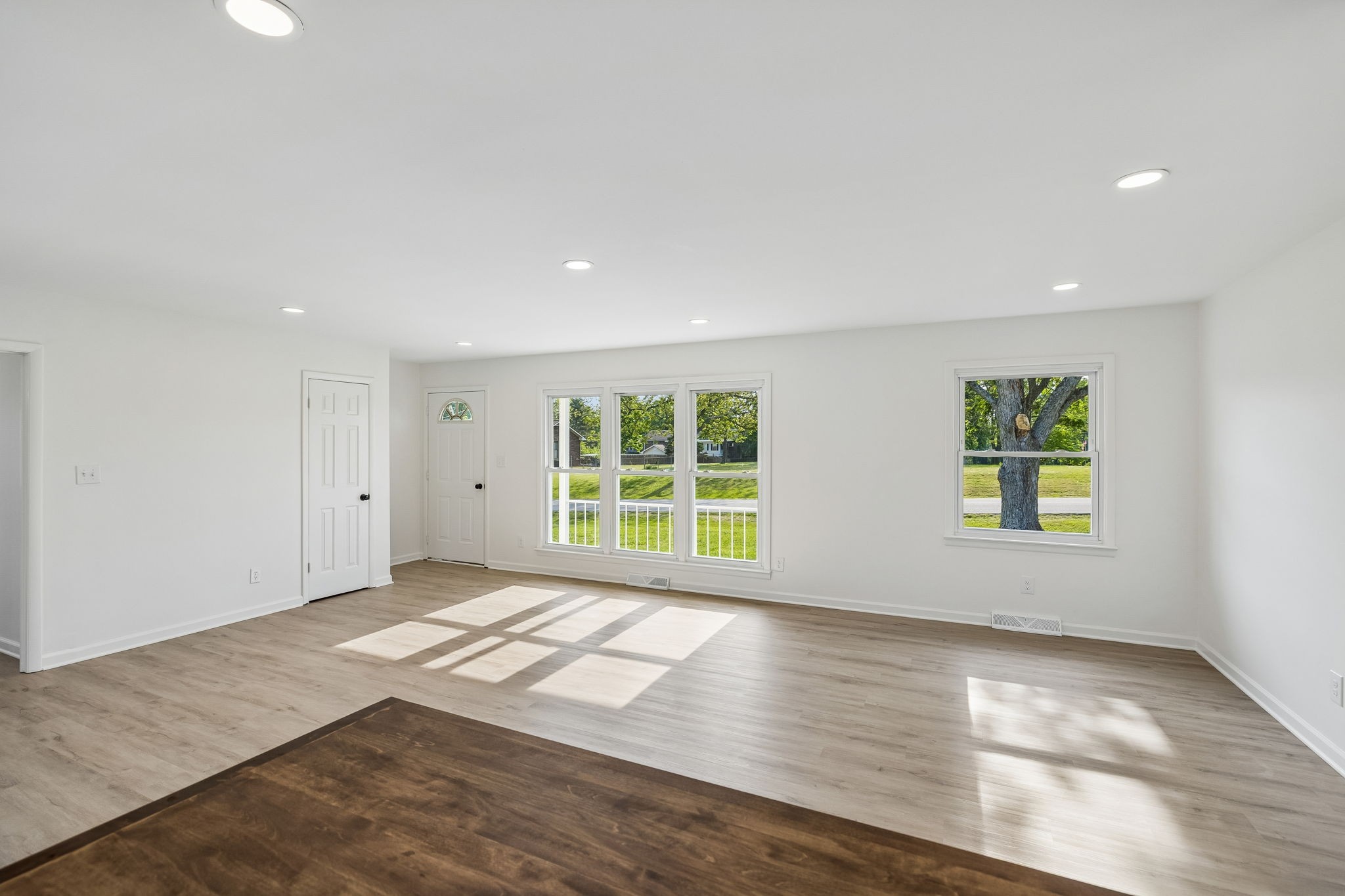 6009 Hays Dr