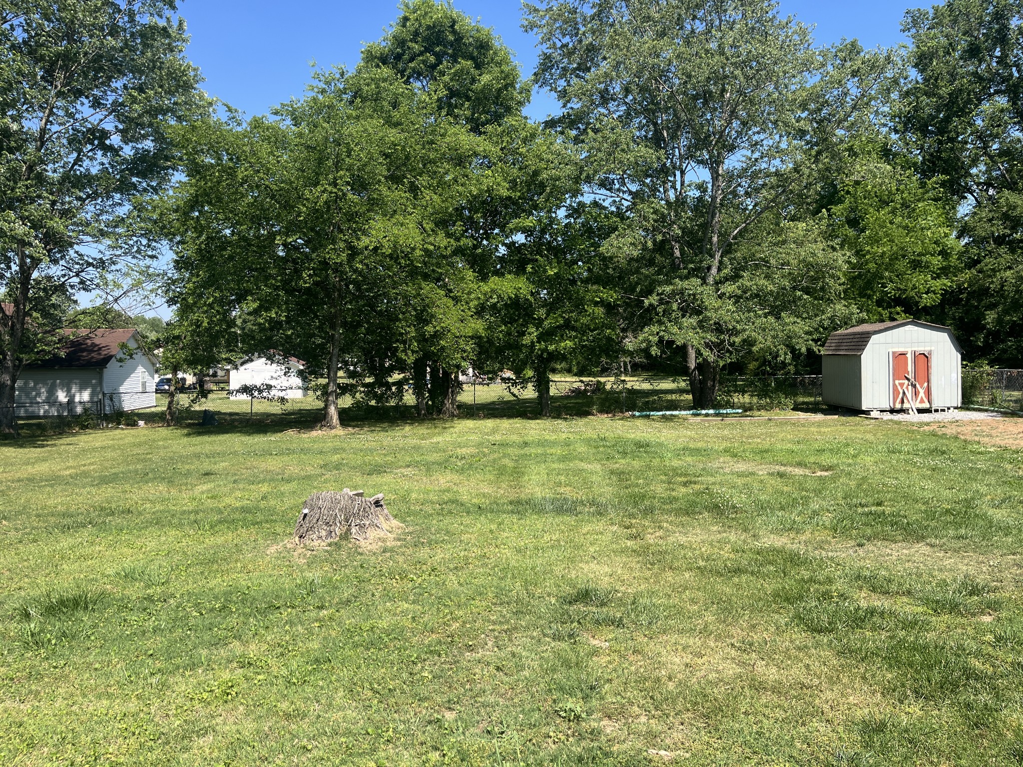 5833 Seminary Rd