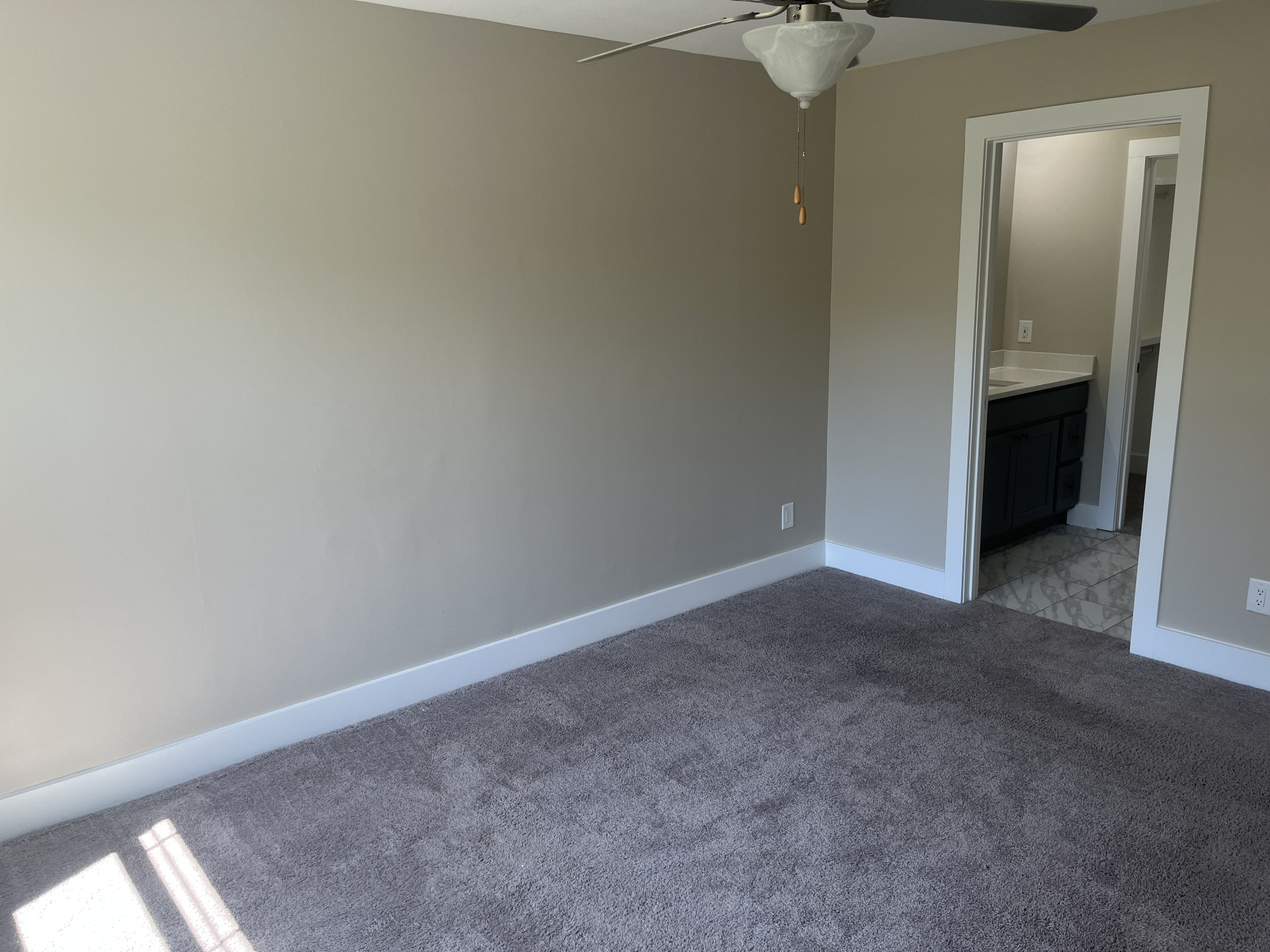 5833 Seminary Rd