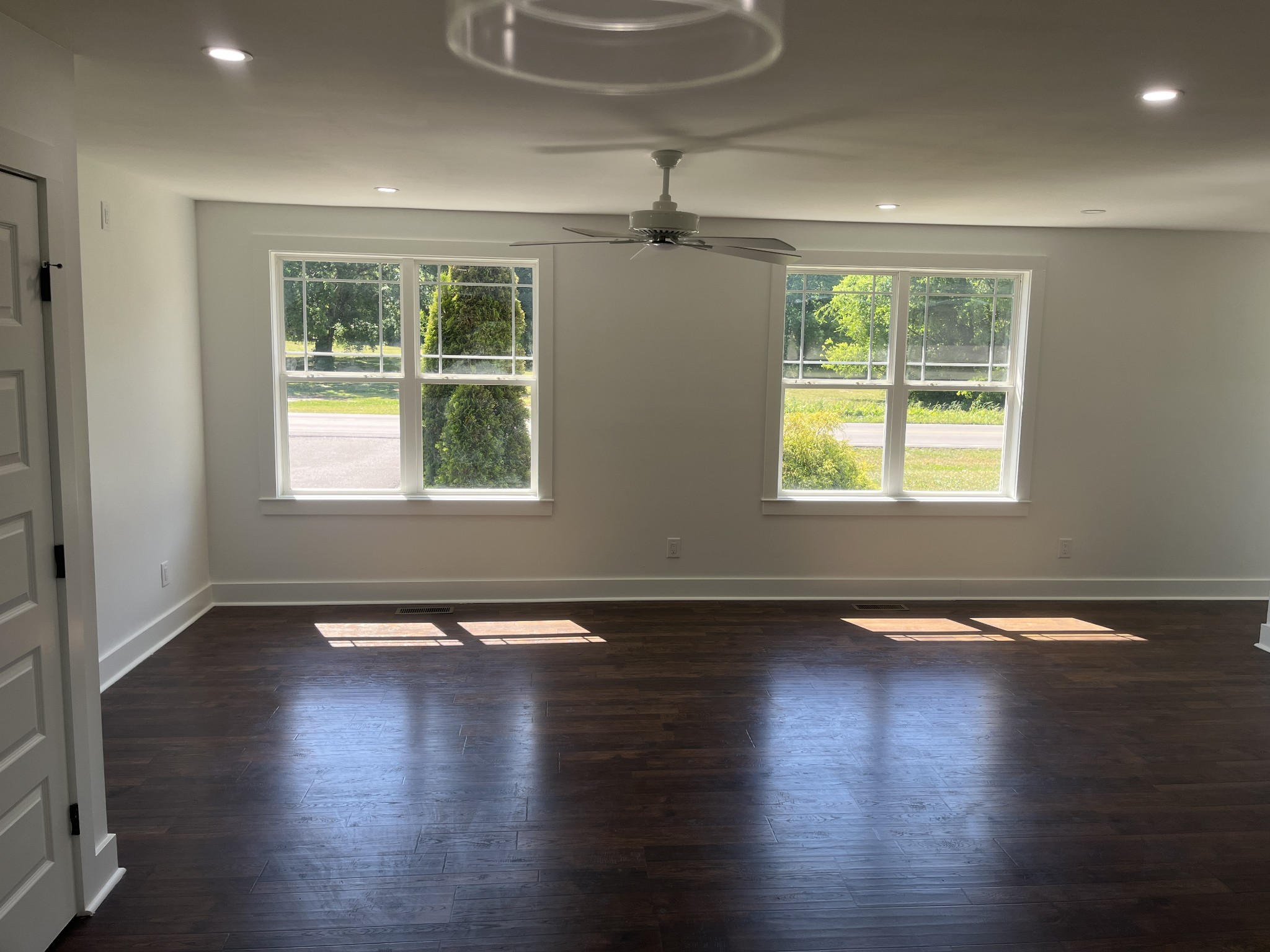 5833 Seminary Rd