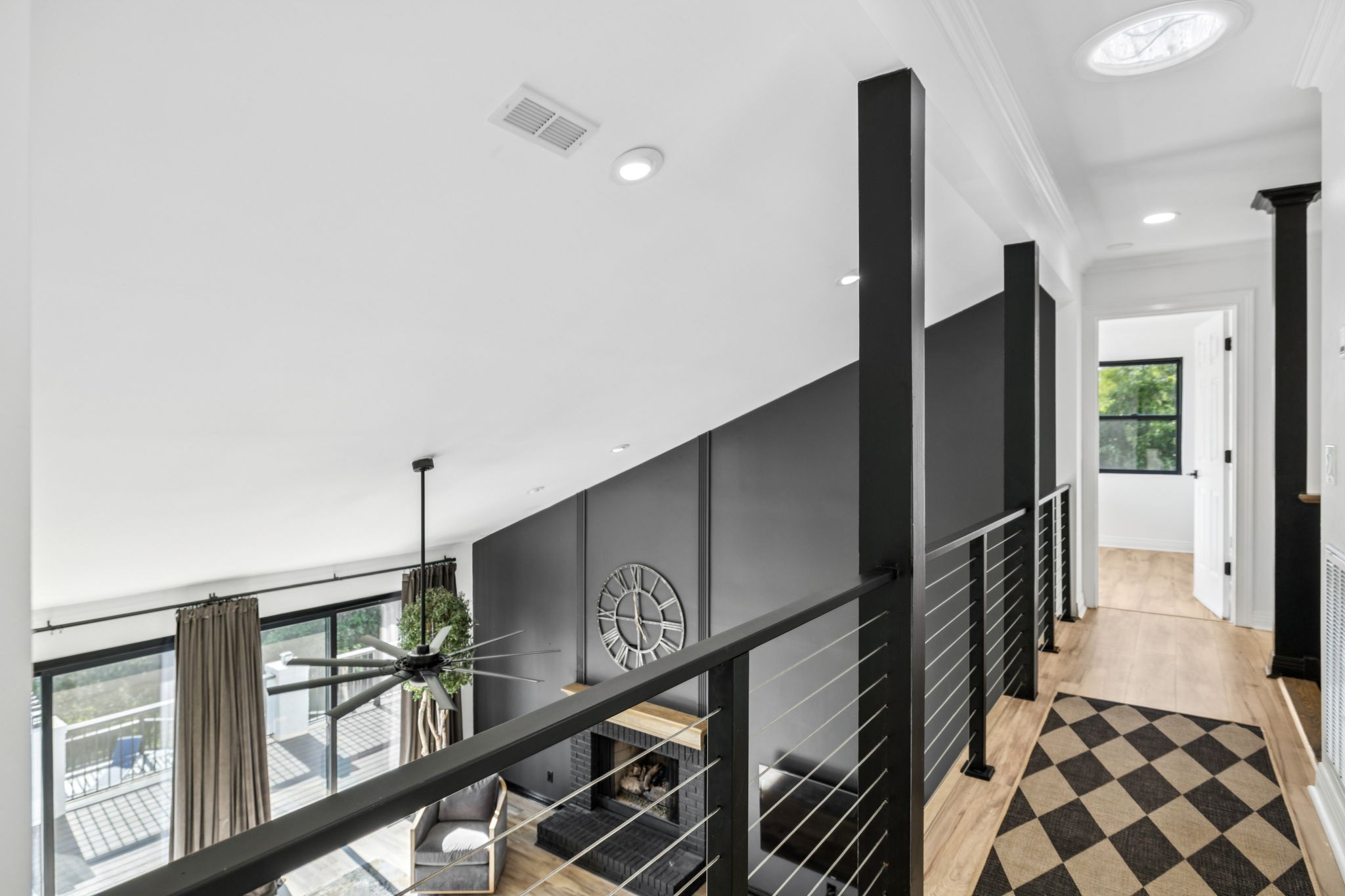 4245 Warren Rd