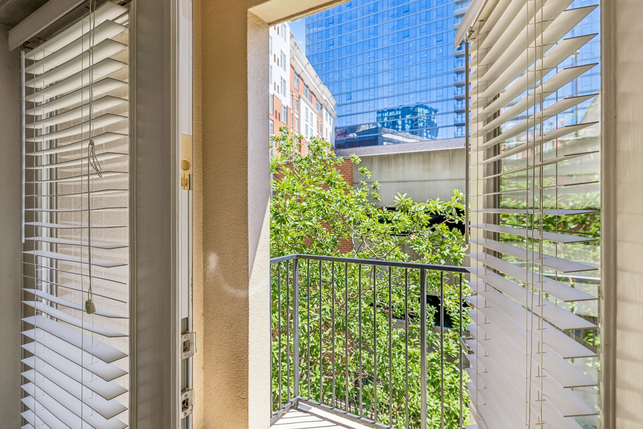 1803 Broadway Unit: 318