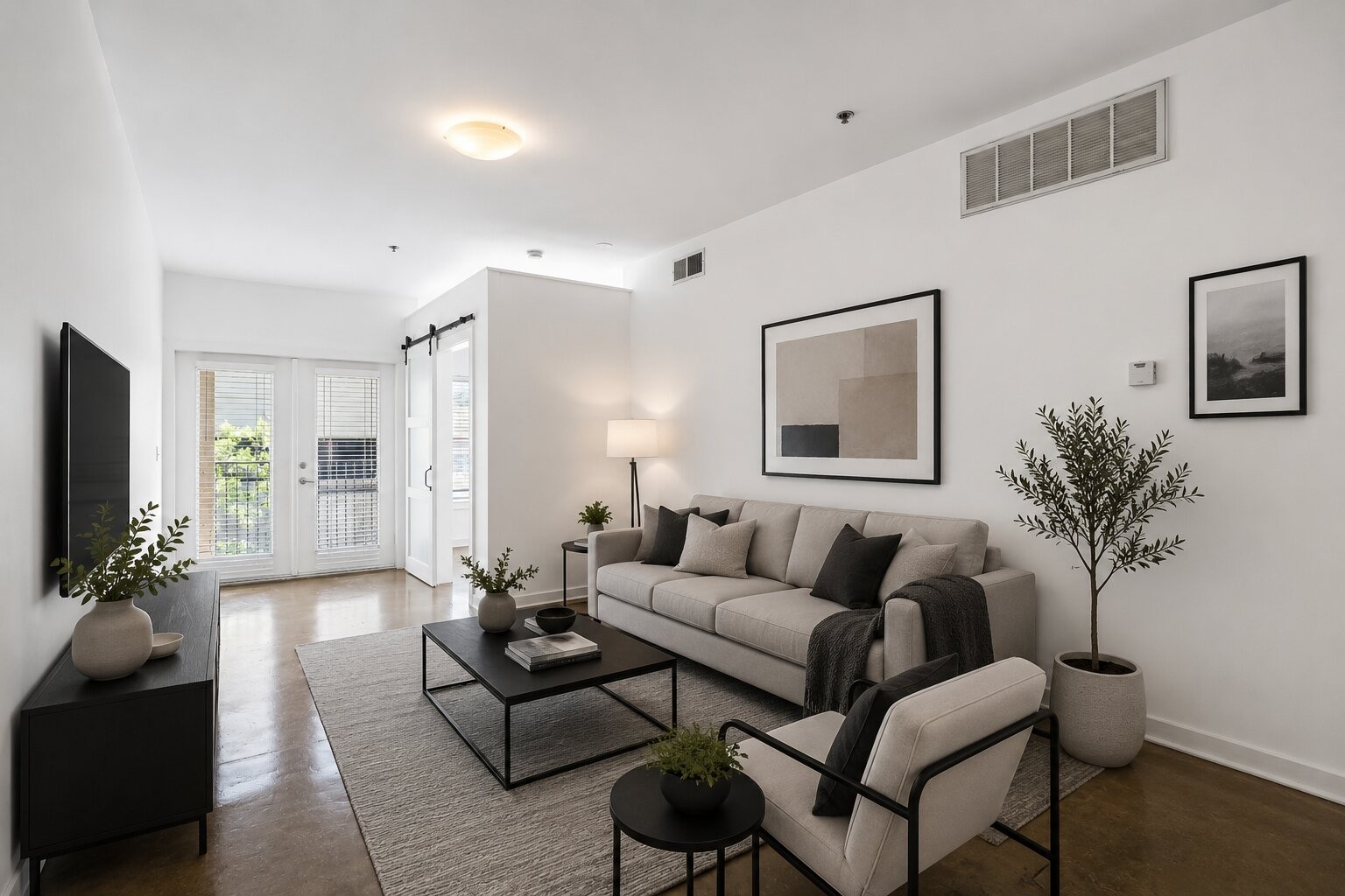 1803 Broadway Unit: 318