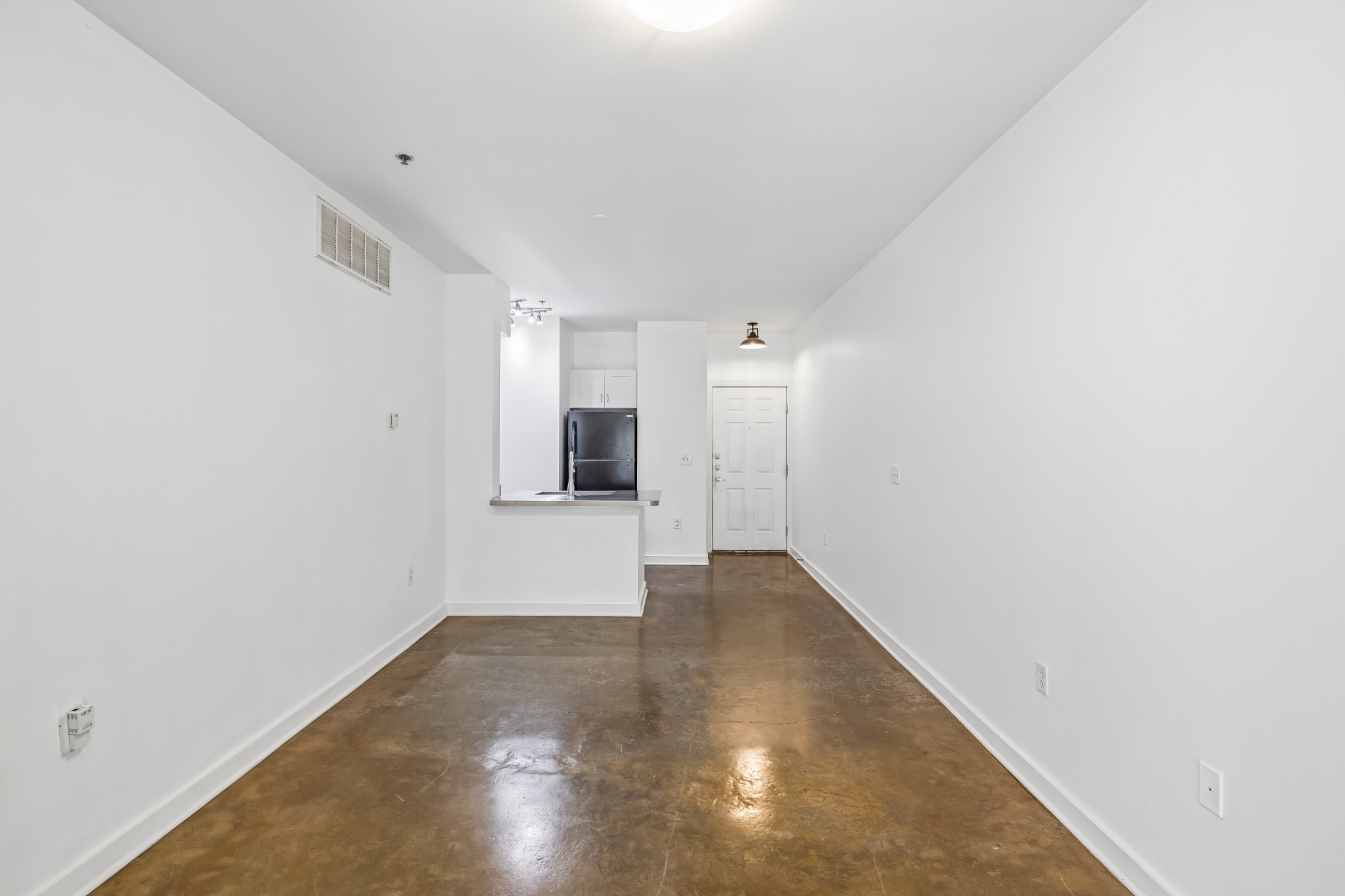 1803 Broadway Unit: 318