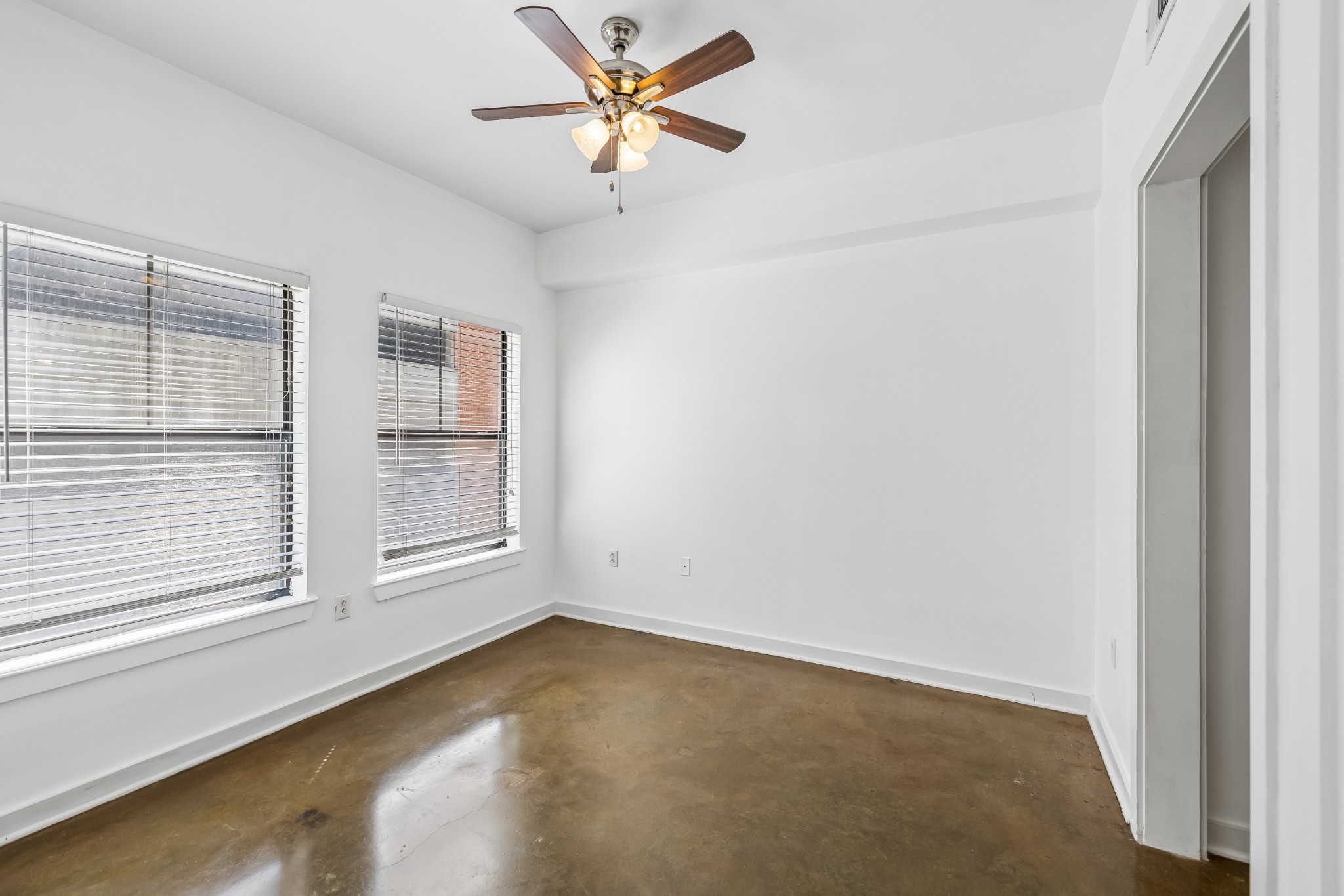 1803 Broadway Unit: 318