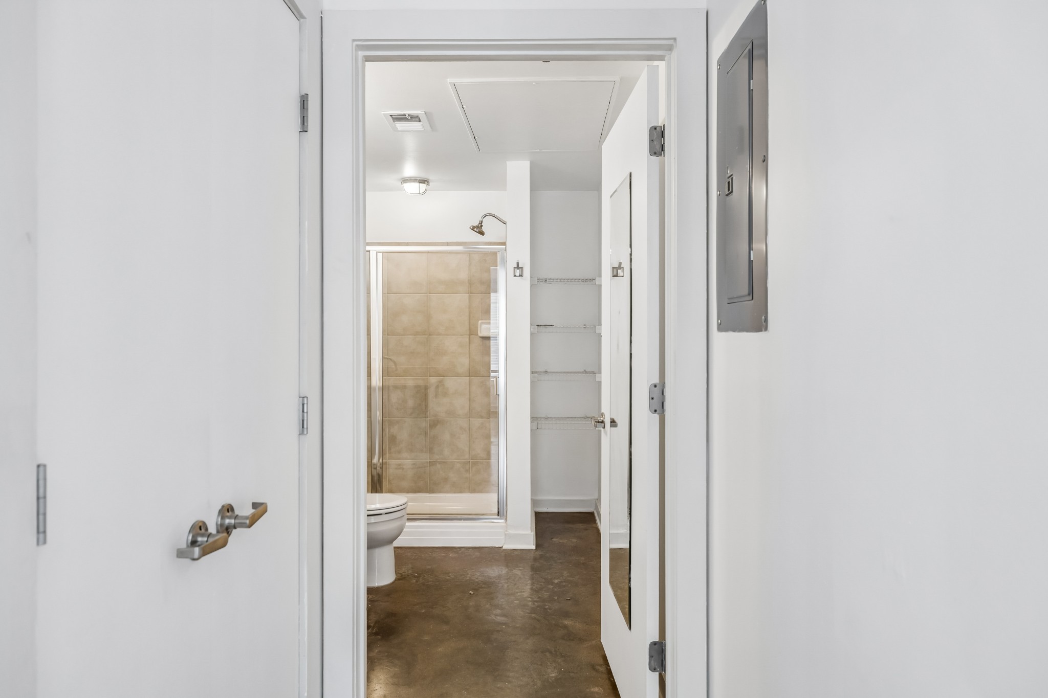 1803 Broadway Unit: 318
